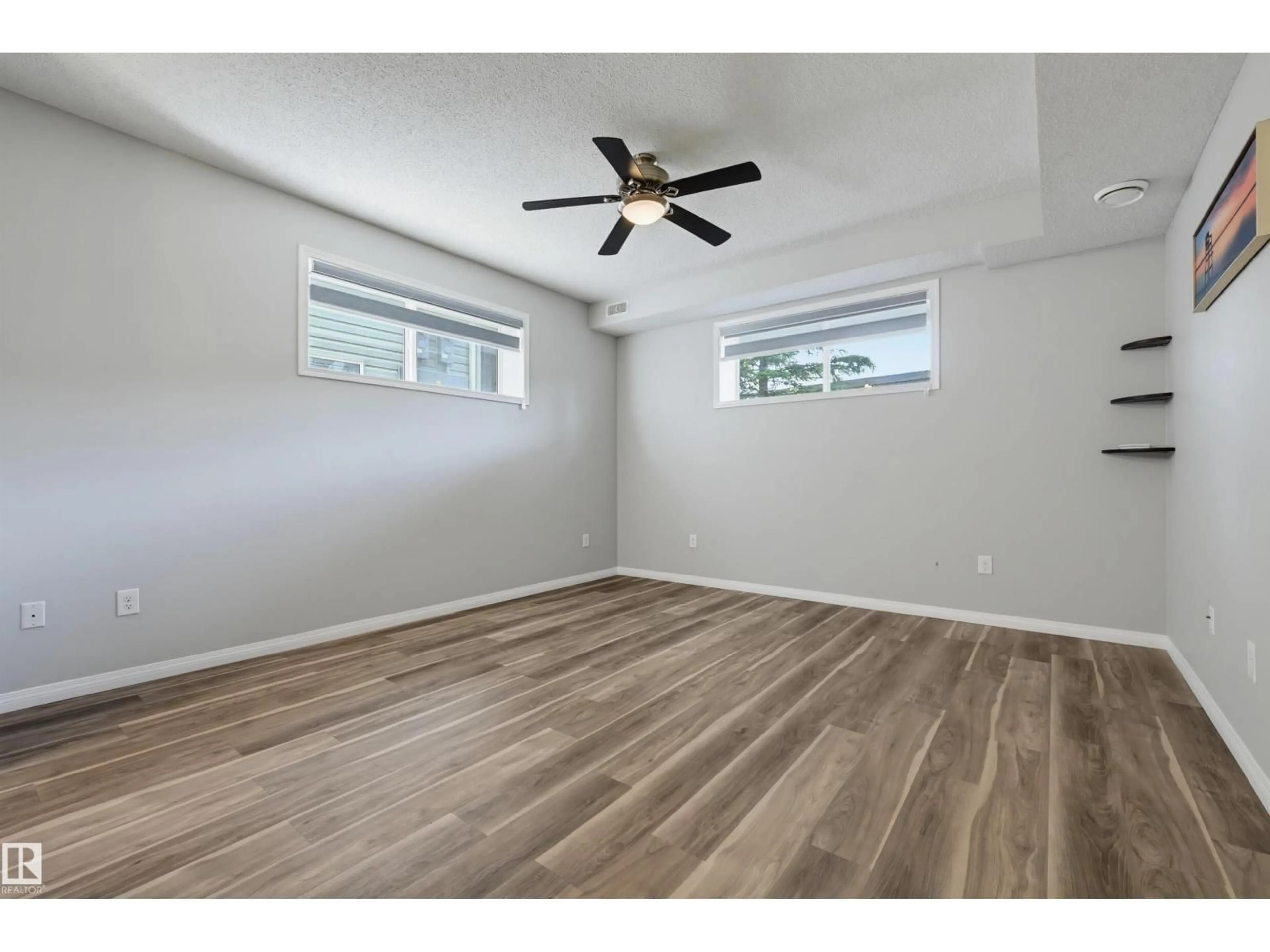 A pic of a room for #23 - 6520 2 AV SW, Edmonton Alberta T6X0B5