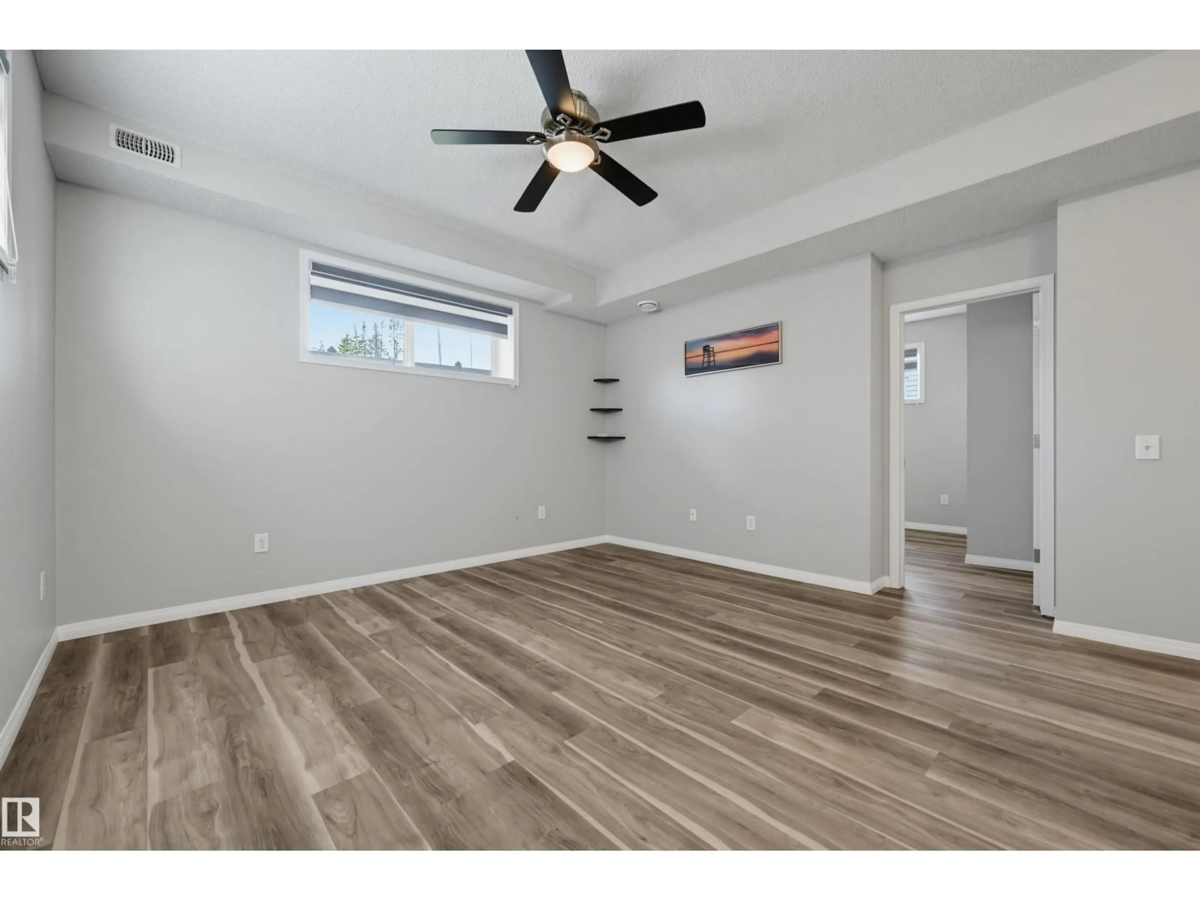 A pic of a room for #23 - 6520 2 AV SW, Edmonton Alberta T6X0B5