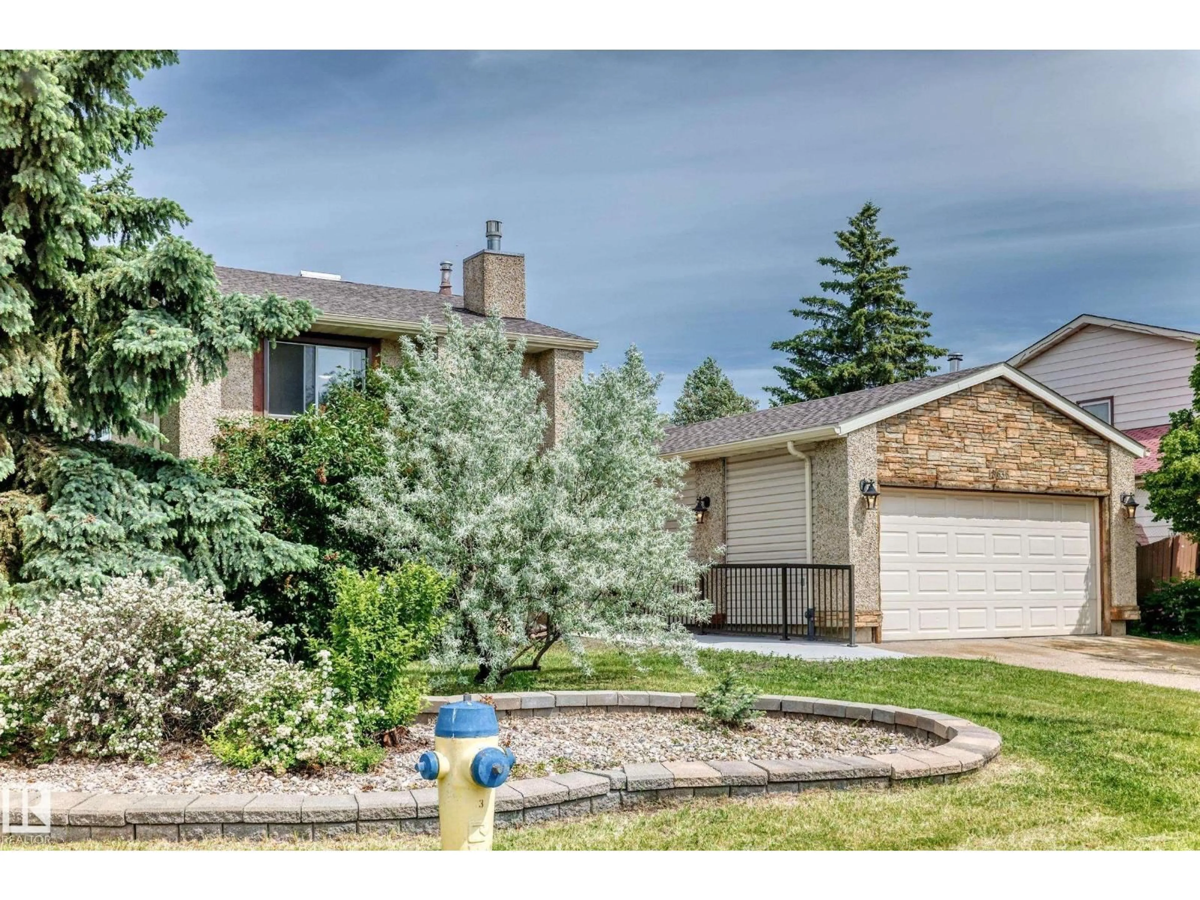 Unknown for 18636 71 AV, Edmonton Alberta T5T2S3