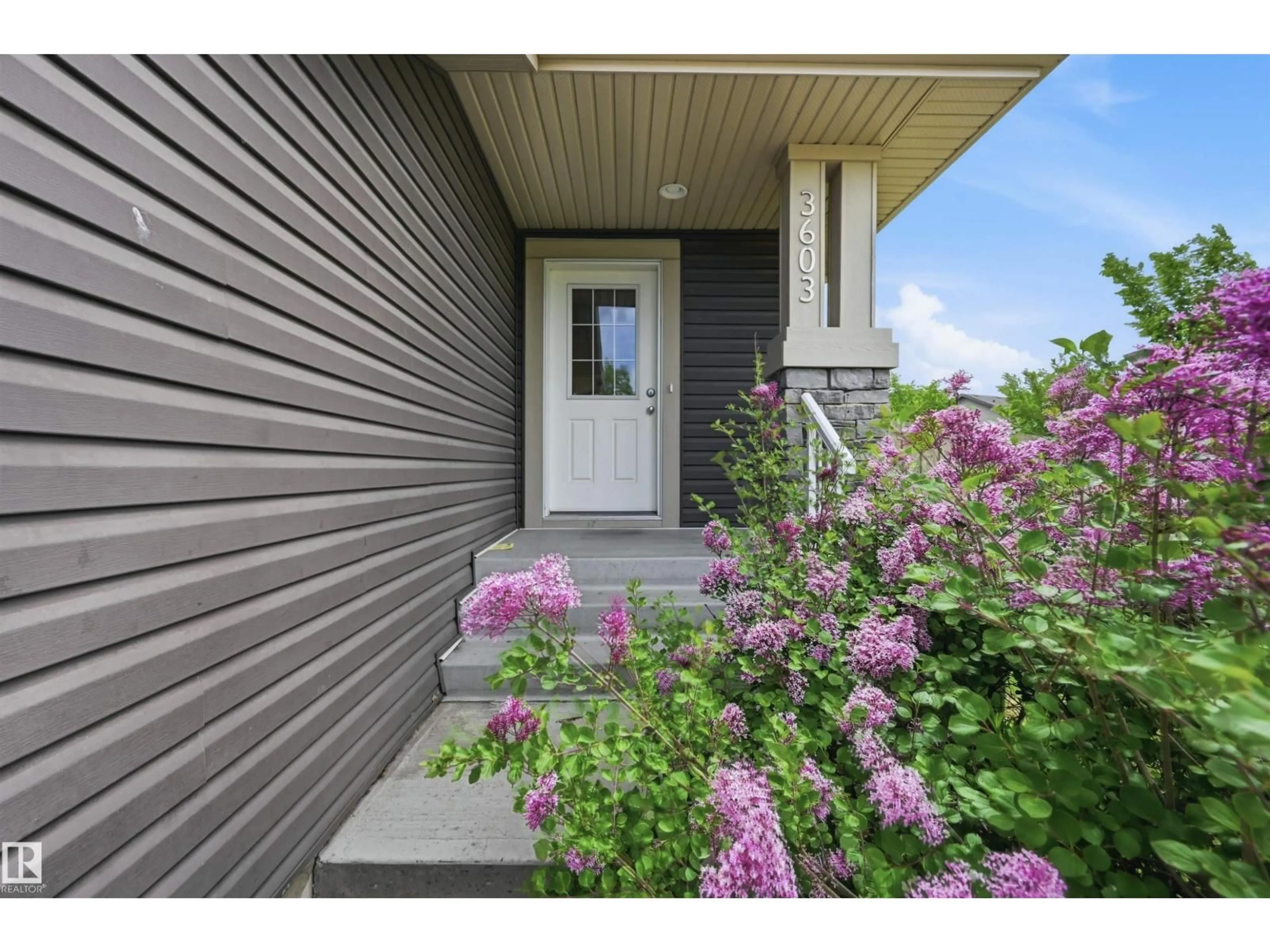 Unknown for 3603 ATKINSON LO, Edmonton Alberta T6W0X3