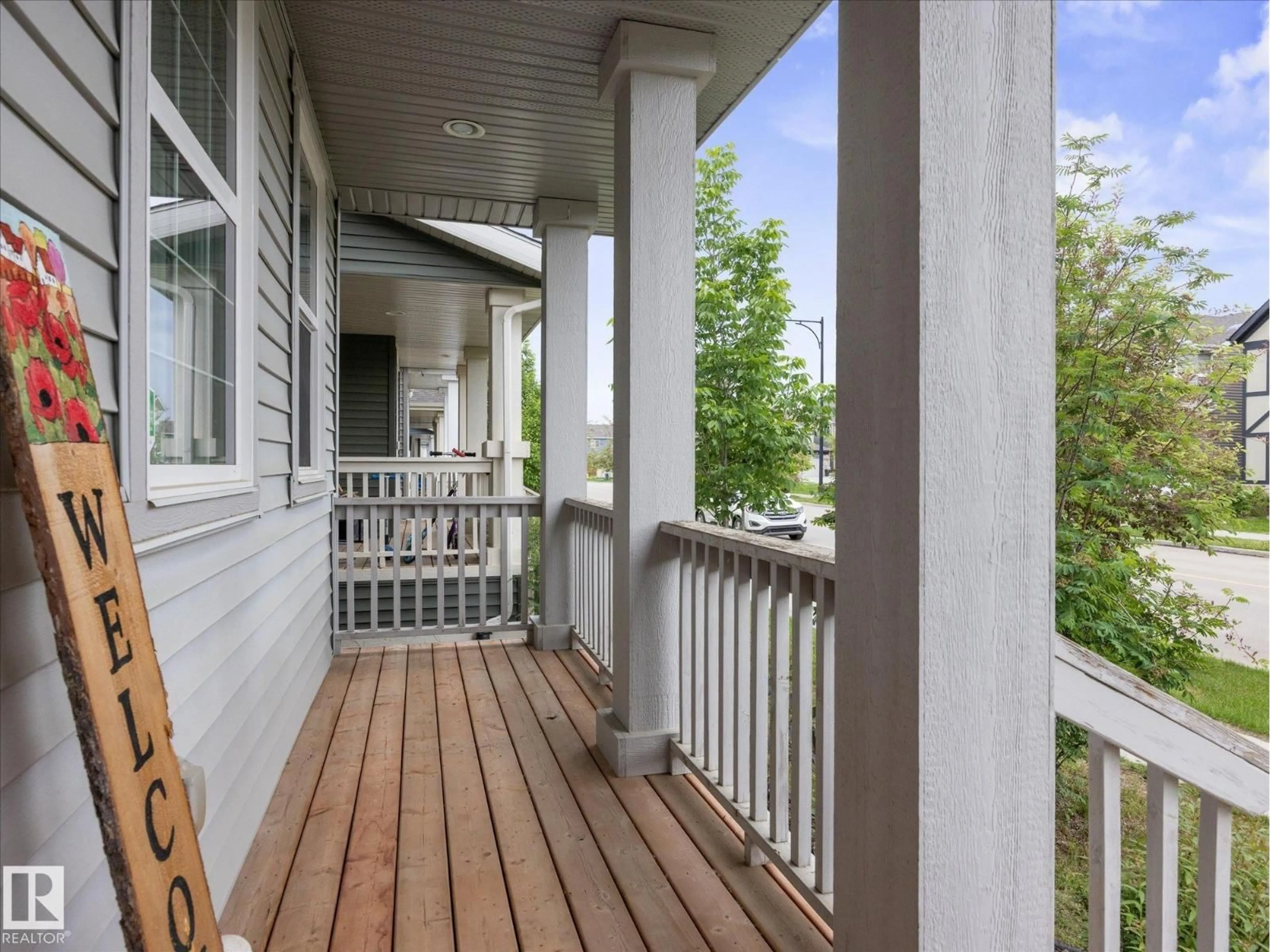 Patio, street for 4036 CHAPPELLE GR, Edmonton Alberta T6W4B3