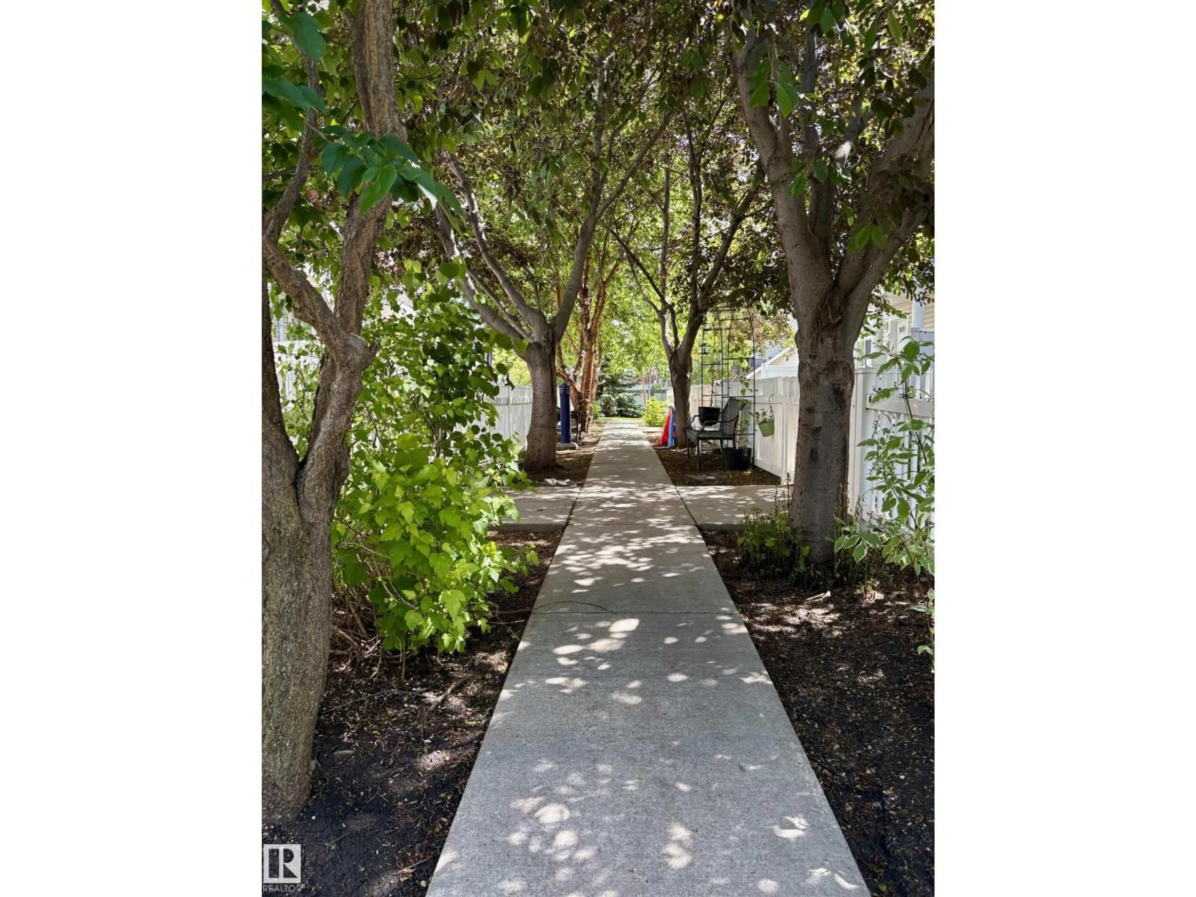Patio, street for 184 - 1804 70 ST, Edmonton Alberta T6X0H4