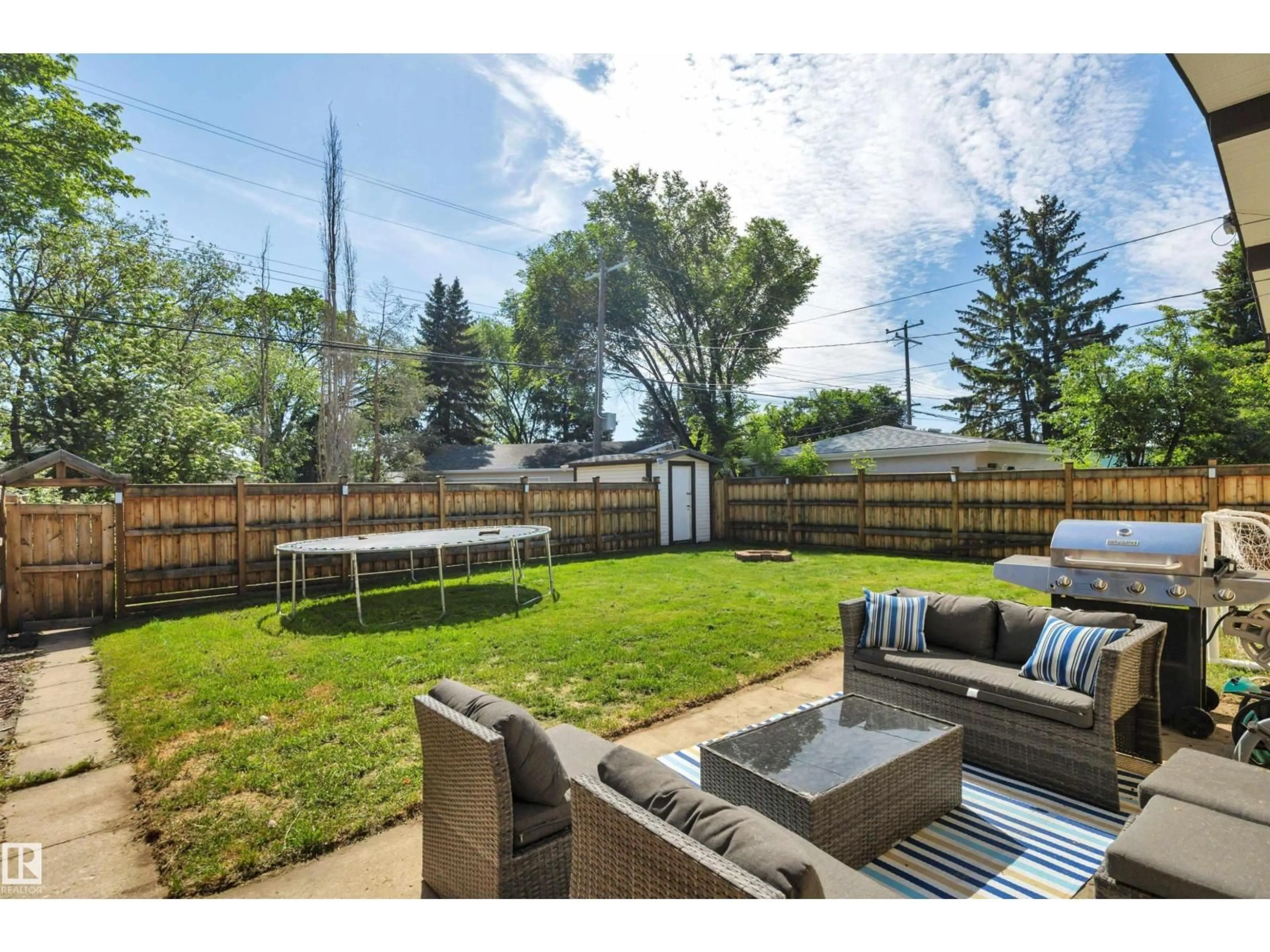 Patio, unknown for 9835 74 ST, Edmonton Alberta T6A2X6