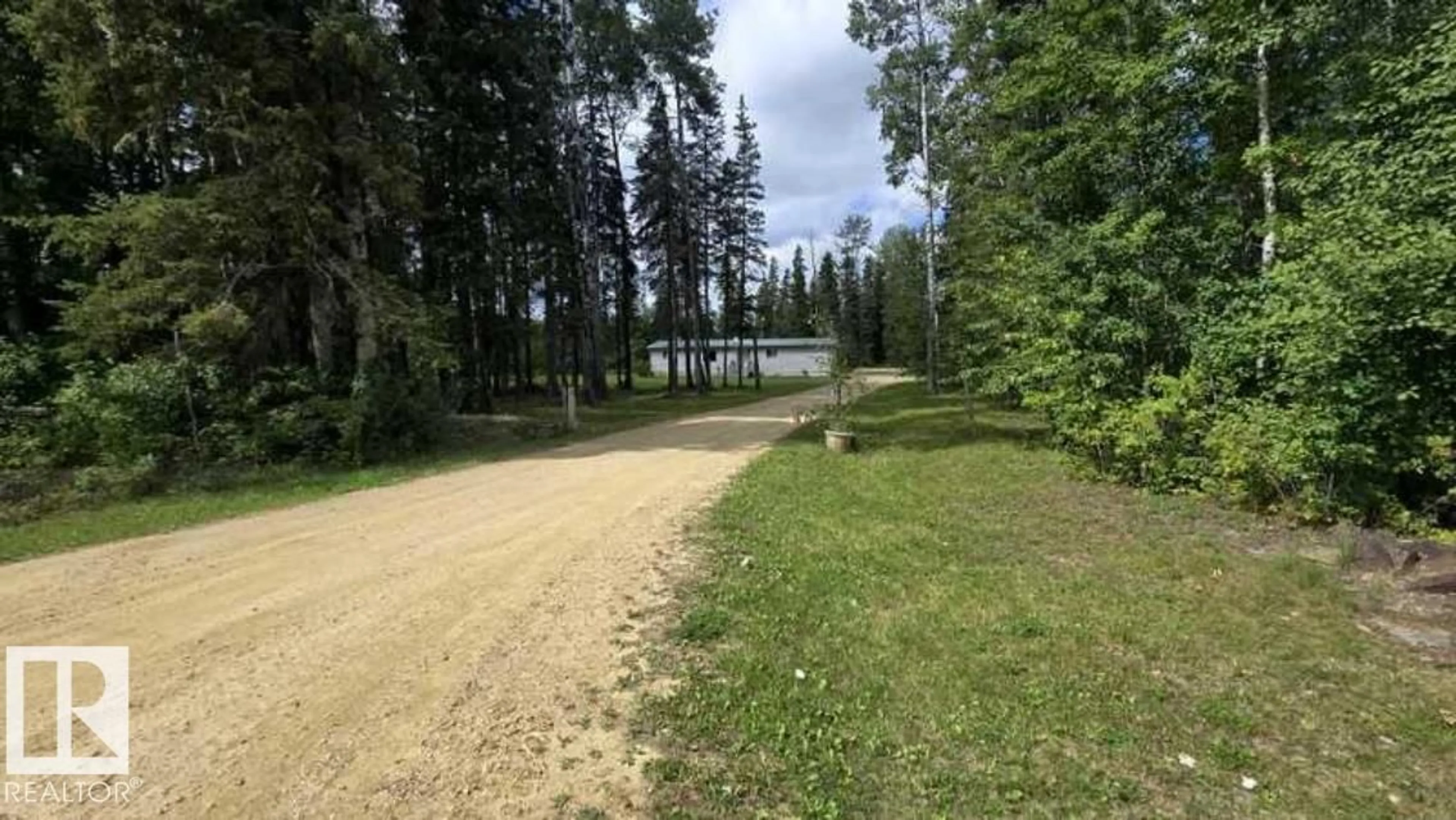 A pic from outside/outdoor area/front of a property/back of a property/a pic from drone, forest/trees view for 981 FOX DR, Rural Opportunity M.D. Alberta T0G2K0