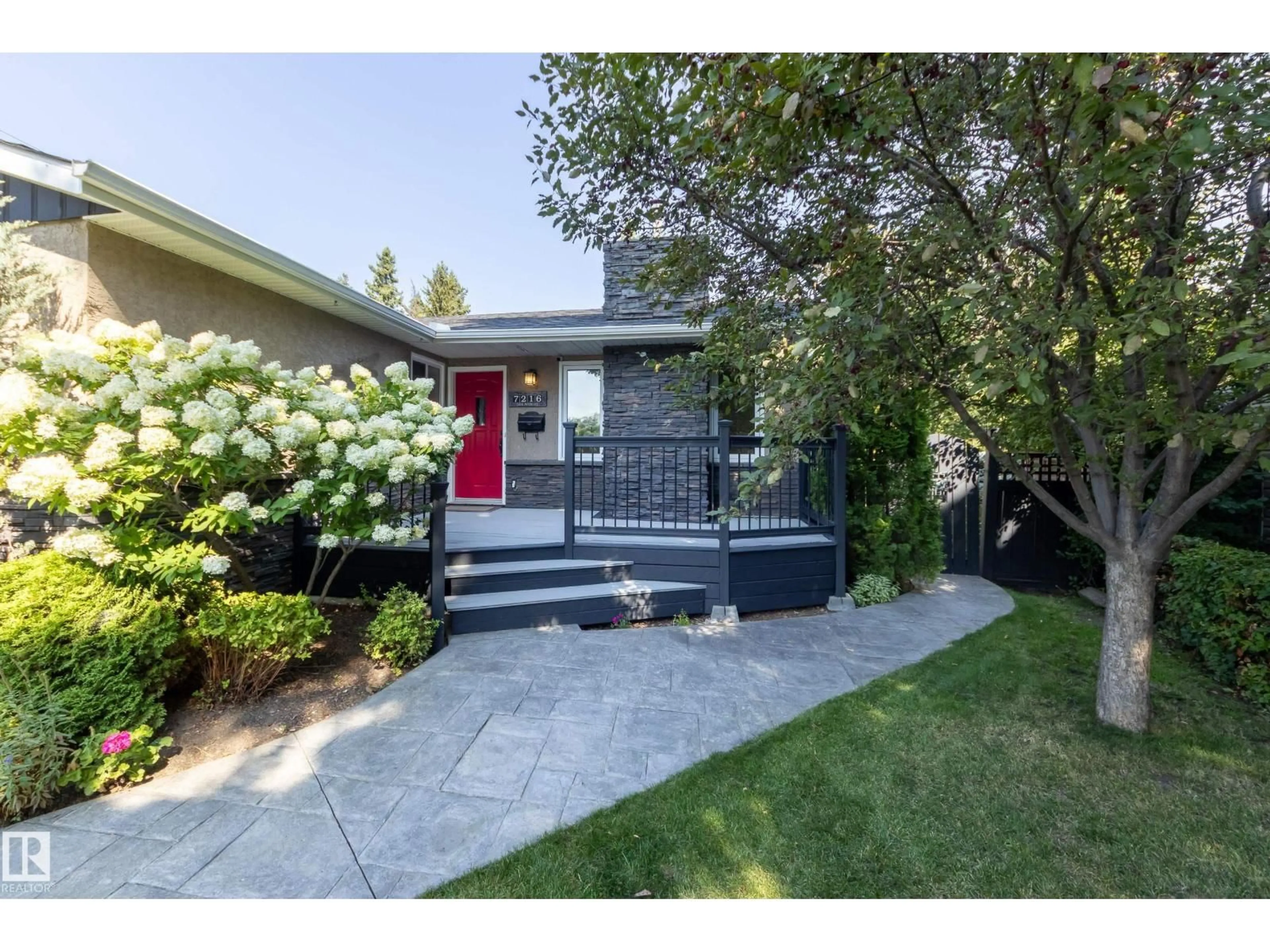 Unknown for 7216 103 AV, Edmonton Alberta T6A0V1