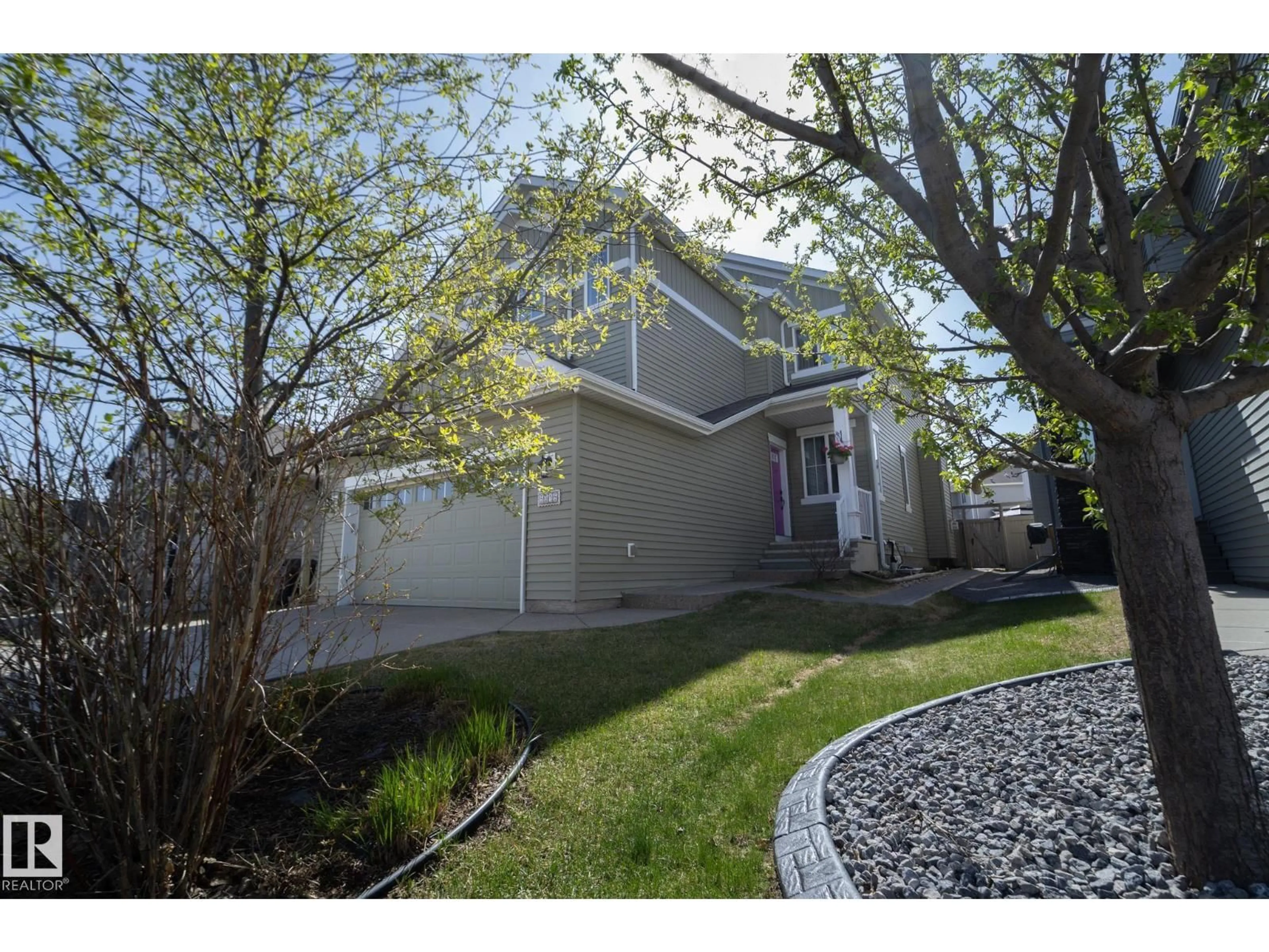 Unknown for 5315 17 AV, Edmonton Alberta T6X1R2