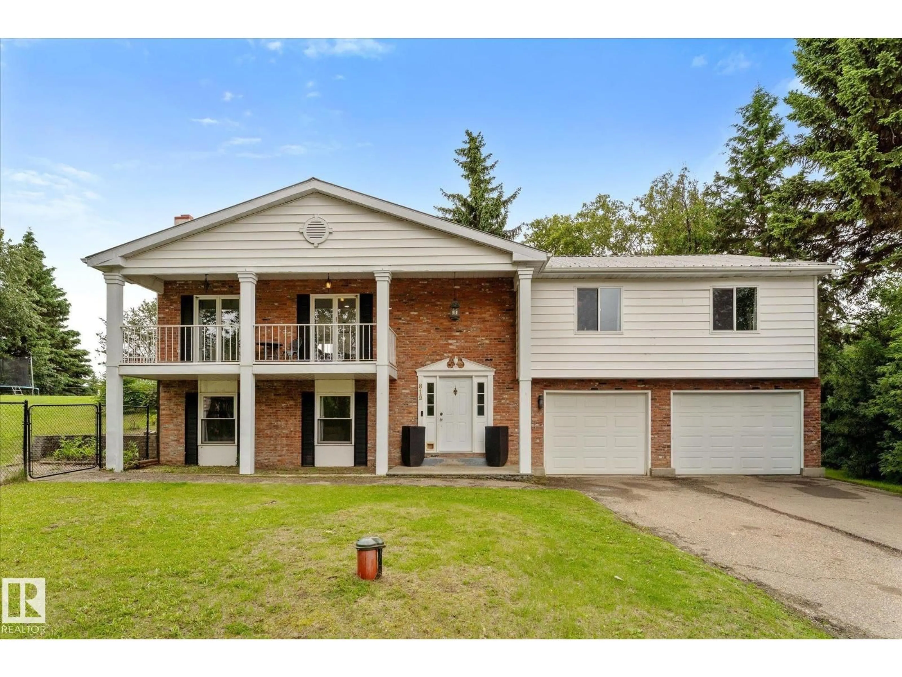 Unknown for 819 HERMITAGE DR, Rural Parkland County Alberta T7Z2T3