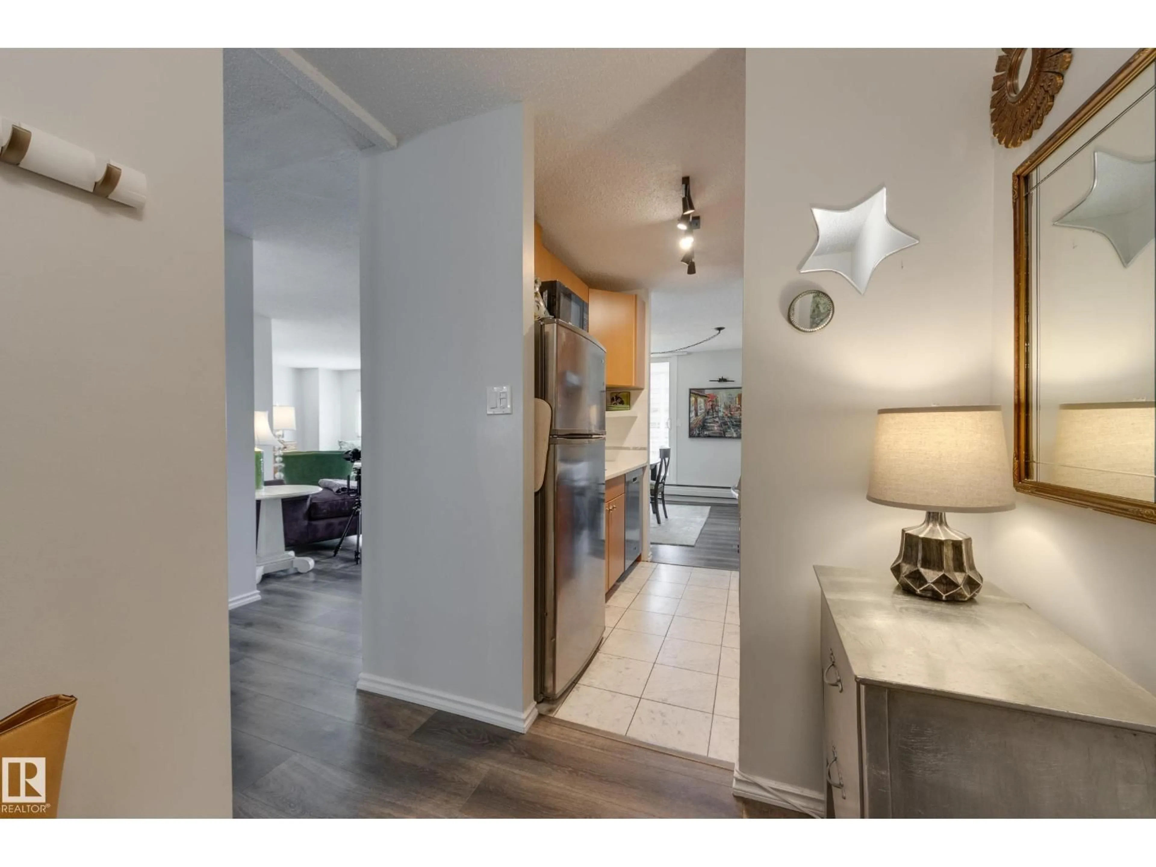 Indoor entryway for 9909 110 ST, Edmonton Alberta T5K2E5