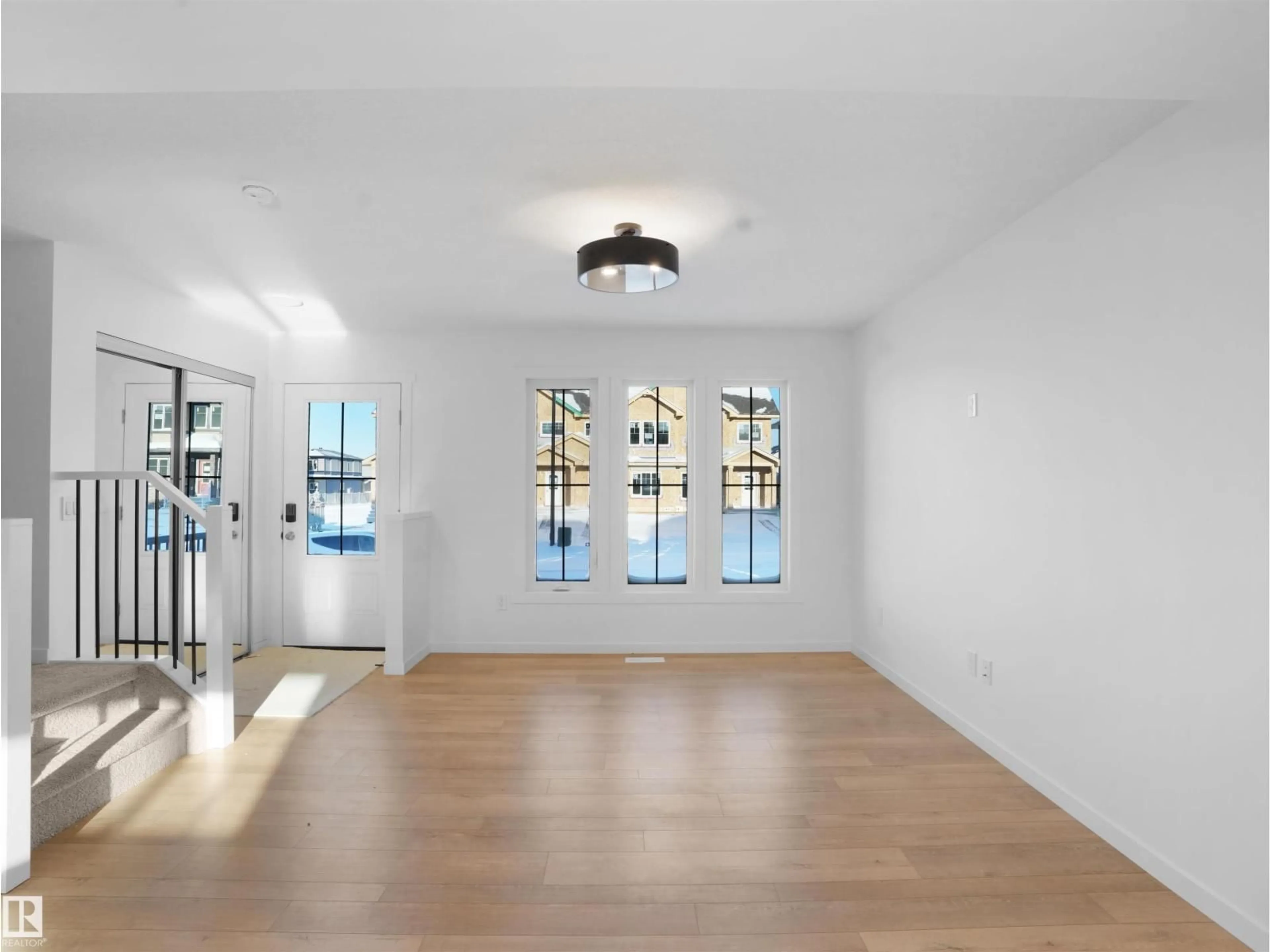 Indoor foyer for #4 - 18640 18 AV, Edmonton Alberta T6M3N4