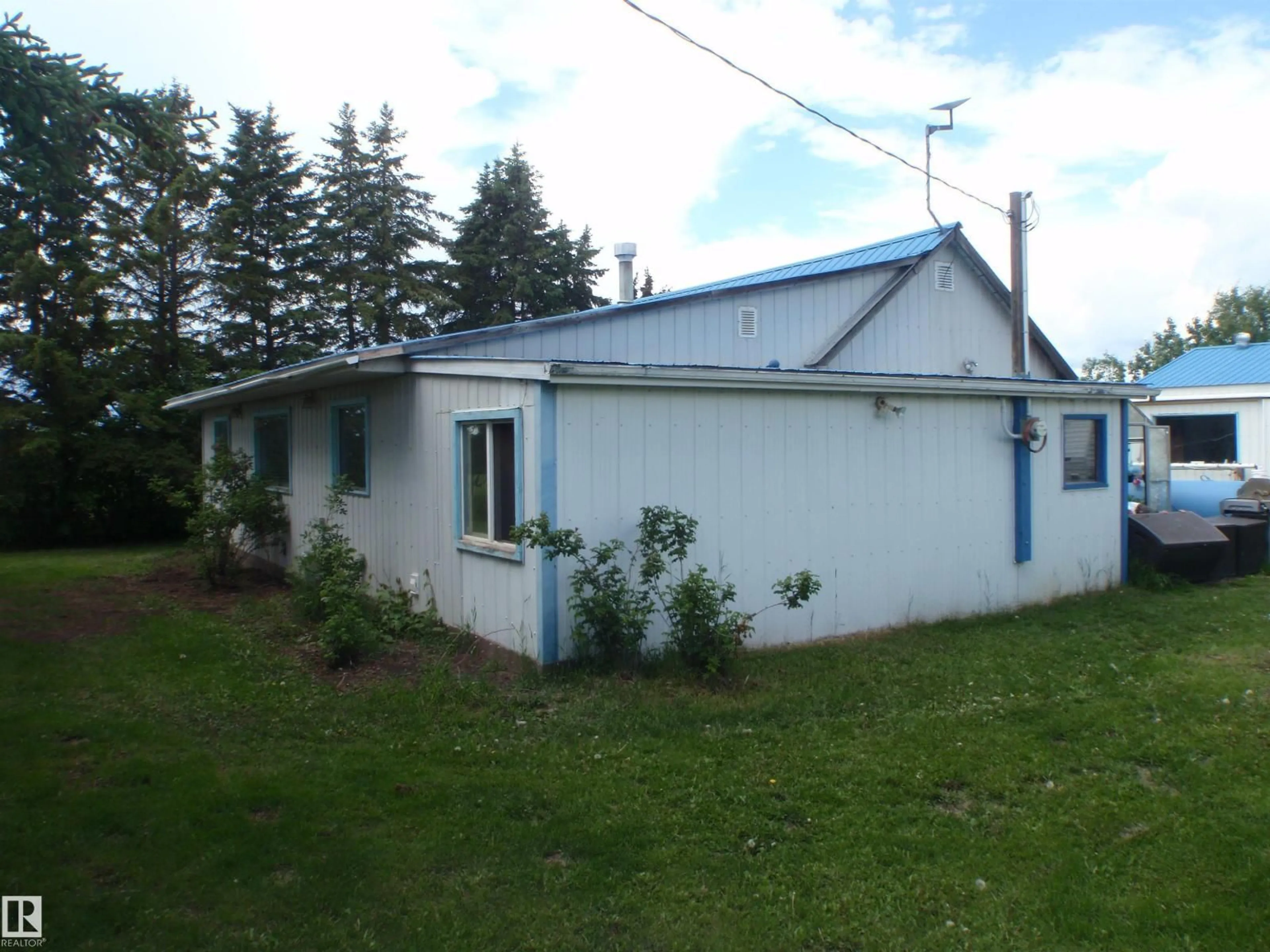 Shed for 59204 RANGE RD 23, Manola Alberta T7N1N2