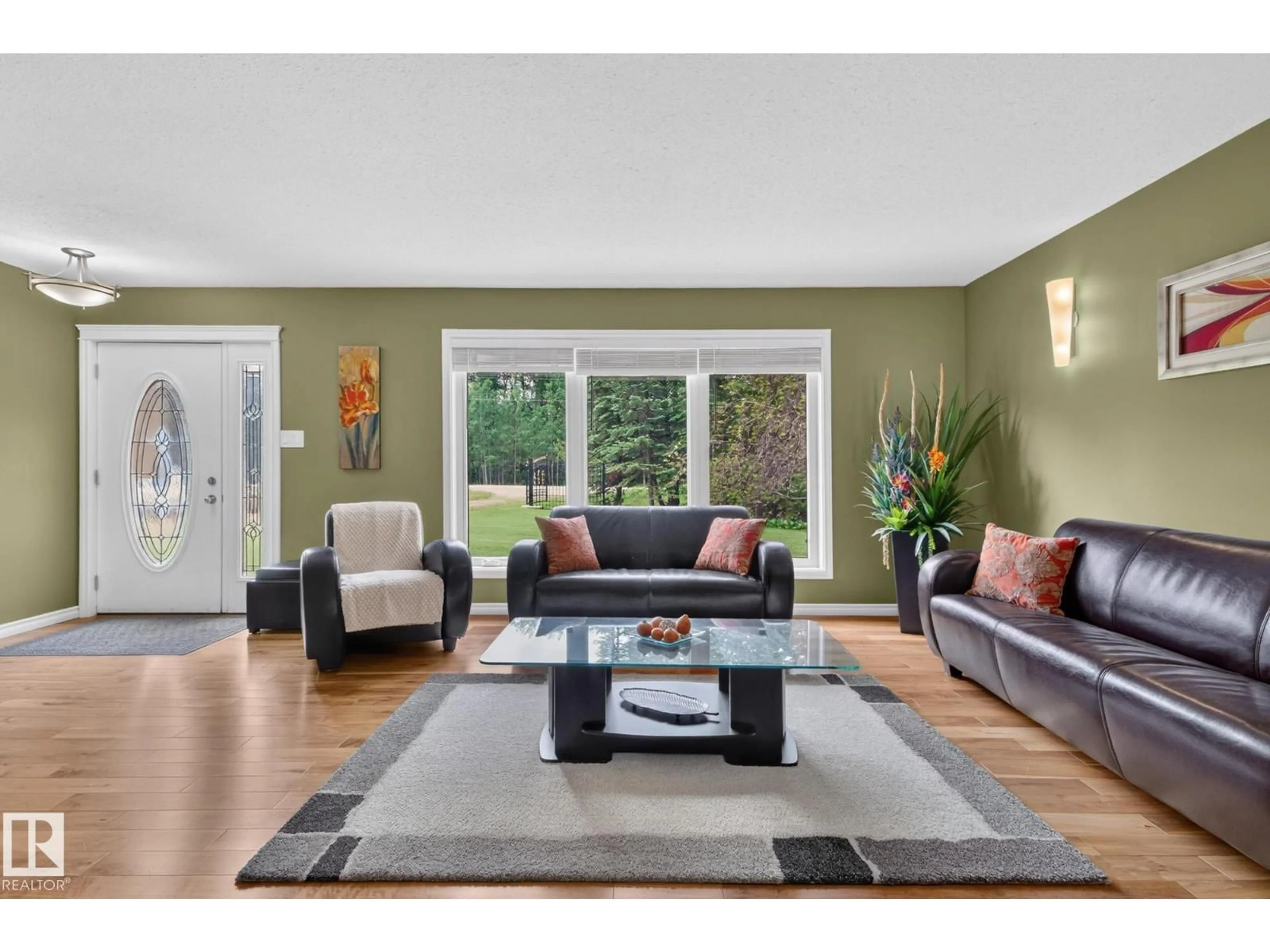 Living room with furniture, unknown for 51022 - 26 RGE ROAD 221, Rural Strathcona County Alberta T8E1G8