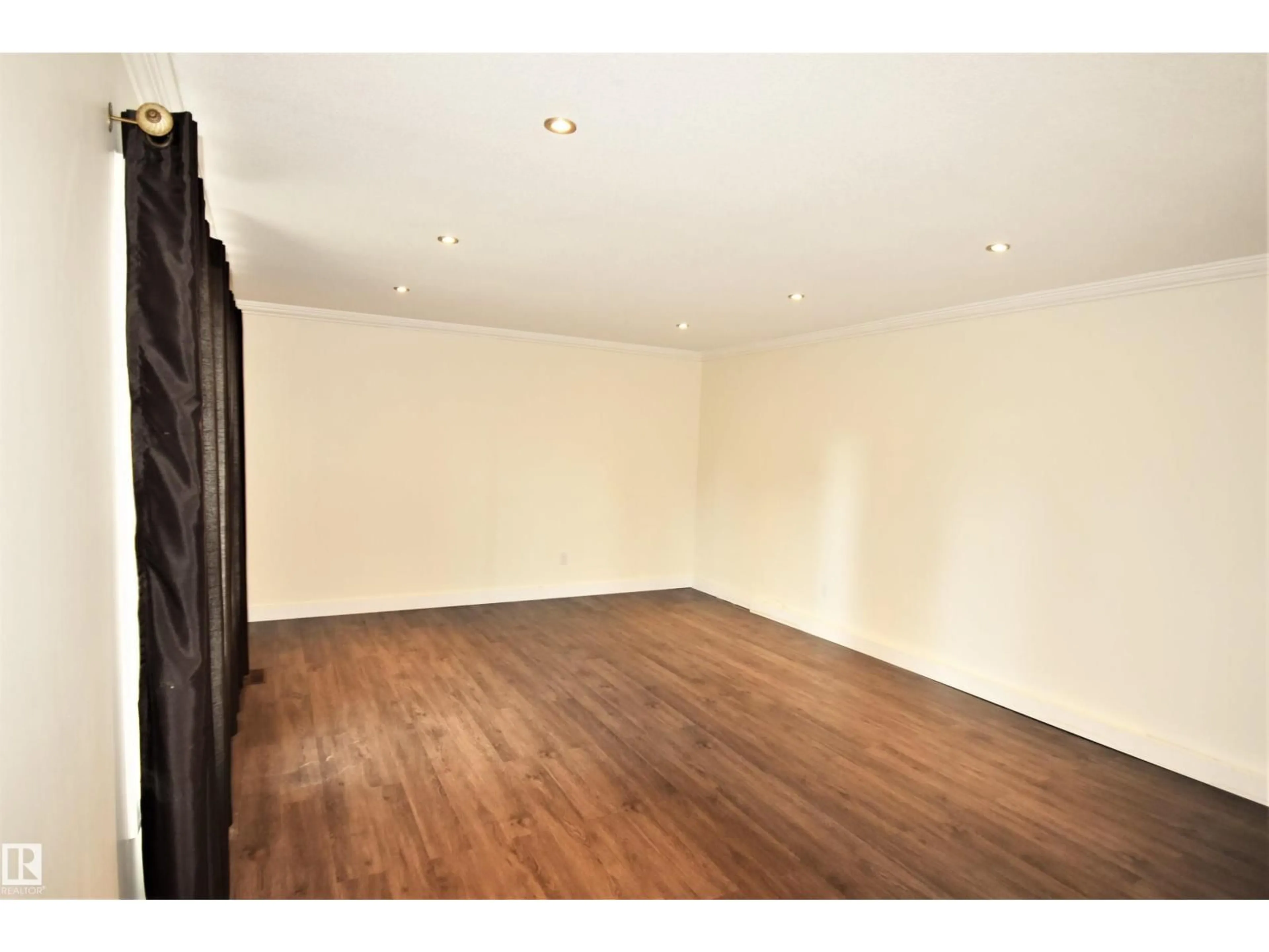 A pic of a room for 5114 44 AV, St. Paul Town Alberta T0A3A4