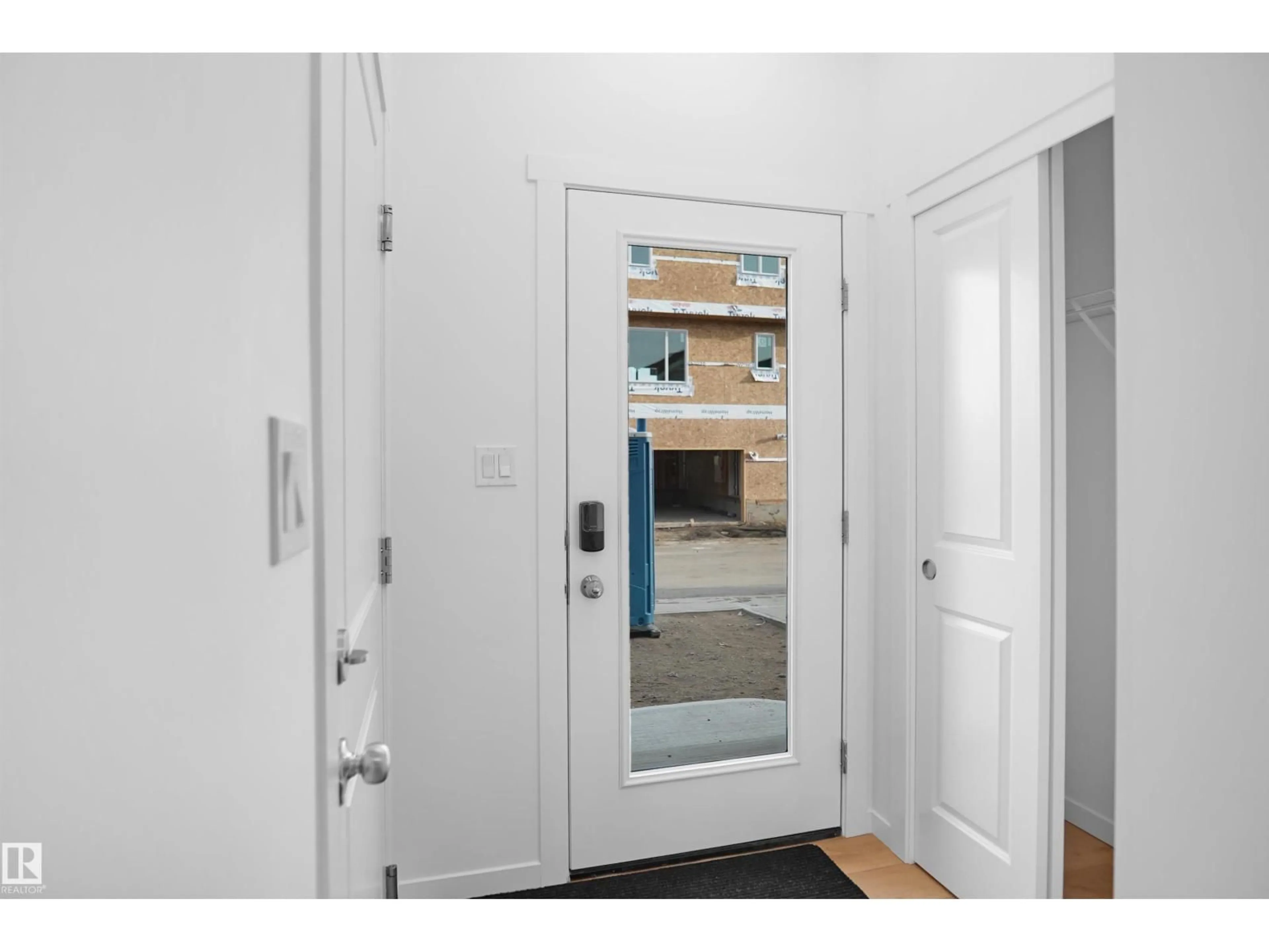 Indoor entryway for #33 - 1430 ASTER WY, Edmonton Alberta T6T2N8