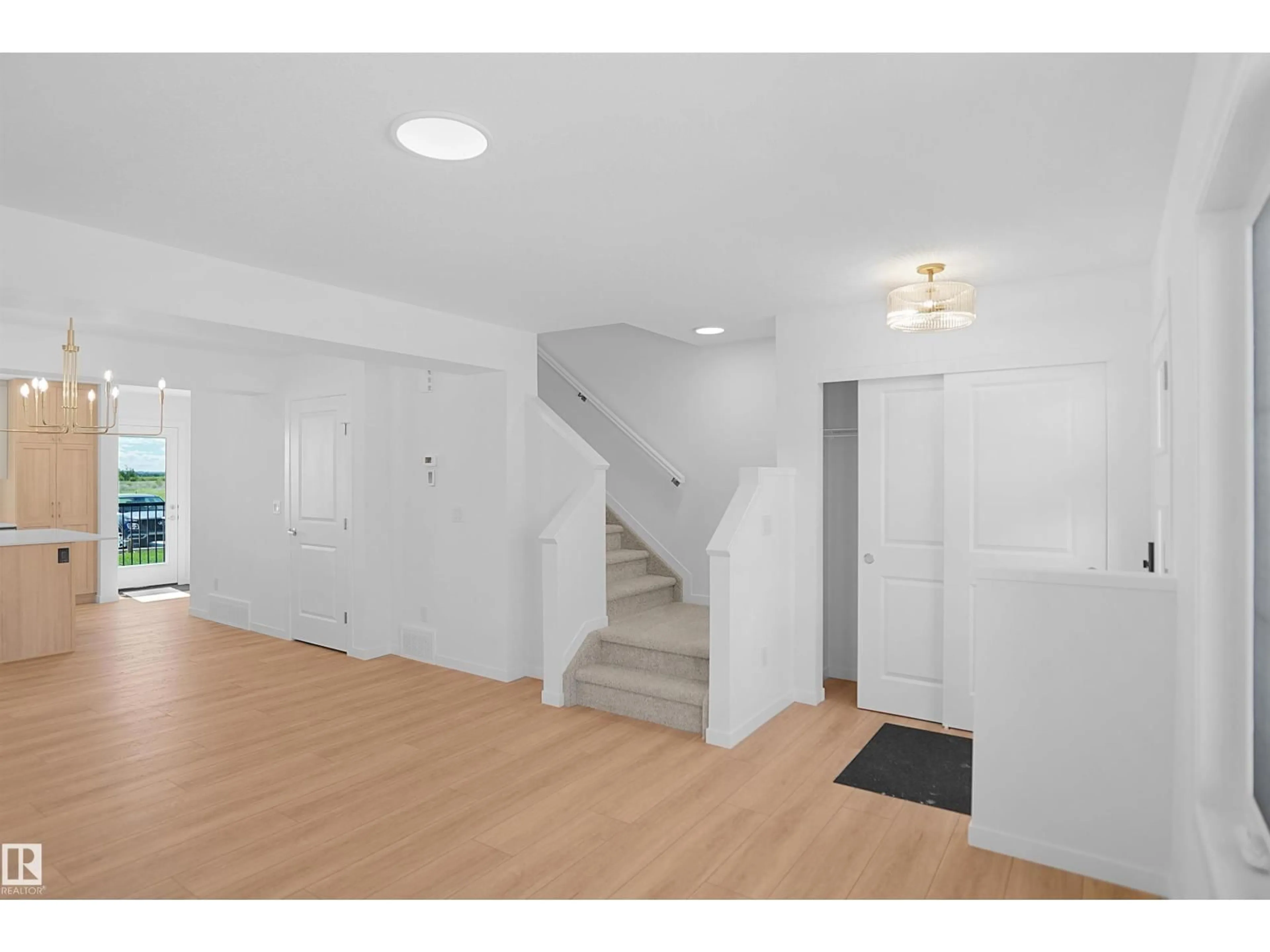 Indoor foyer for 82 JUNIPER WD, Fort Saskatchewan Alberta T8L0Z5