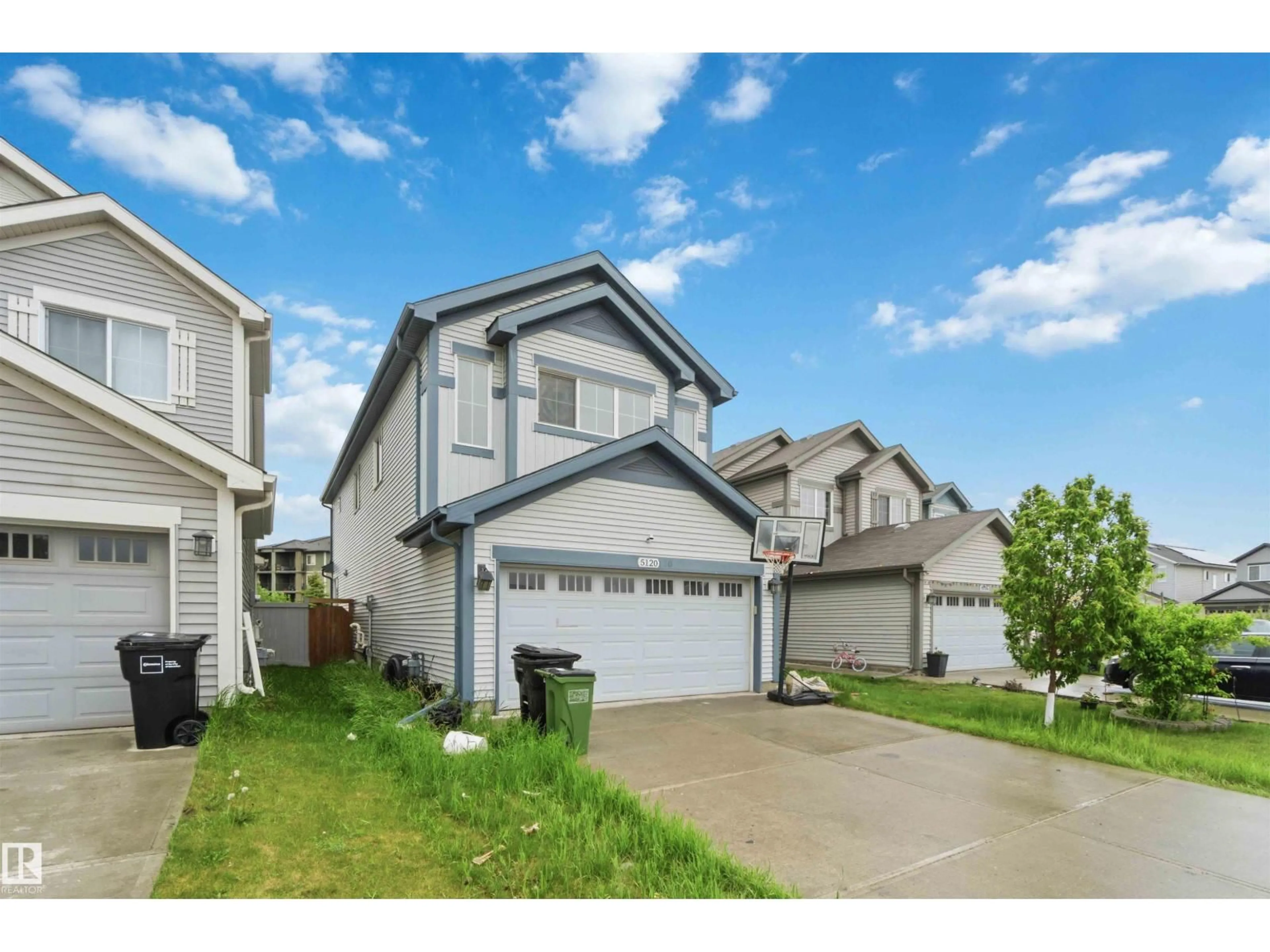 Home with vinyl exterior material, street for 5120 19 AV, Edmonton Alberta T6X1A4
