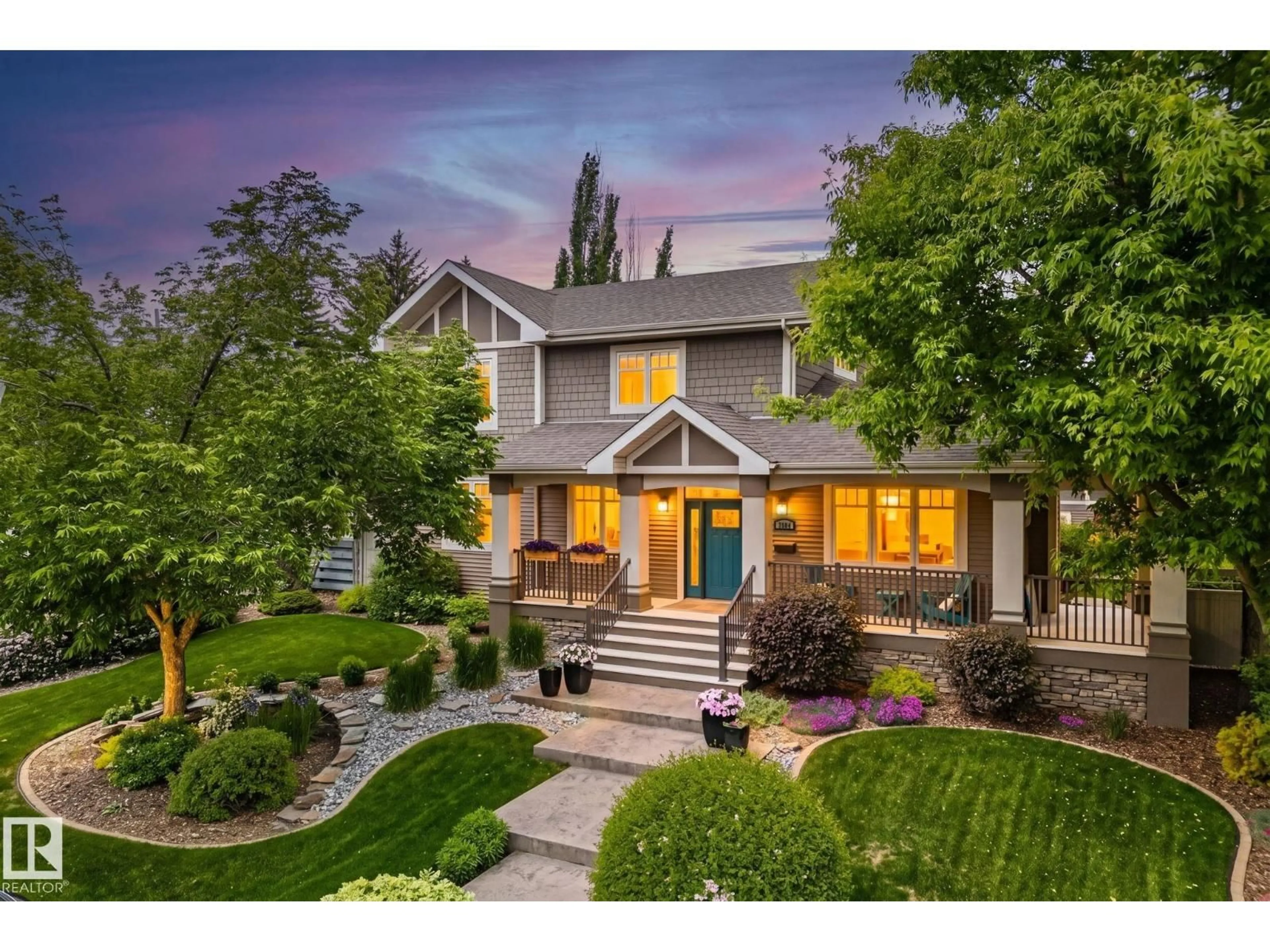 Home with vinyl exterior material, street for 7504 142A ST NW, Edmonton Alberta T5R0N4