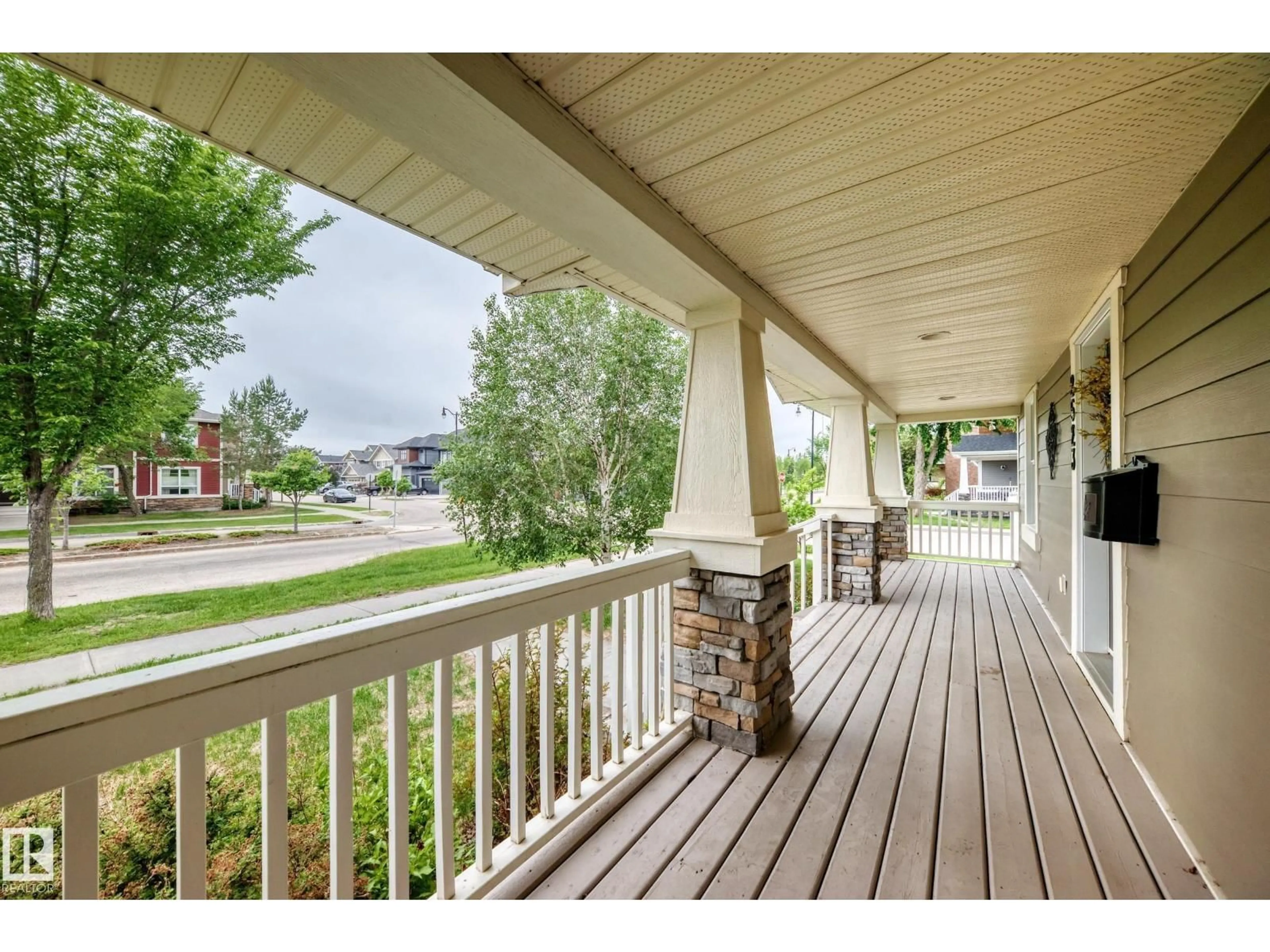 Patio, street for NW - 2523 PEGASUS BV, Edmonton Alberta T5E6L1
