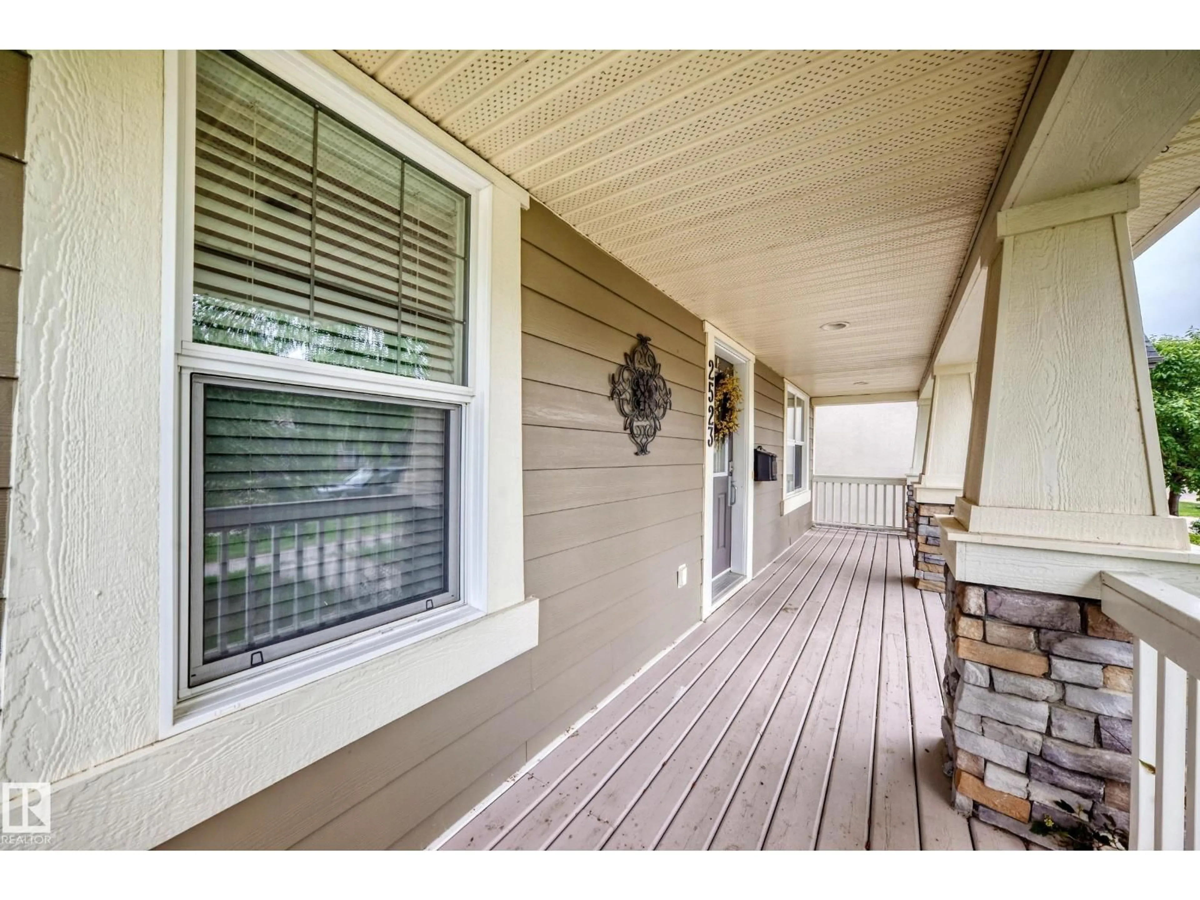 Patio, street for NW - 2523 PEGASUS BV, Edmonton Alberta T5E6L1