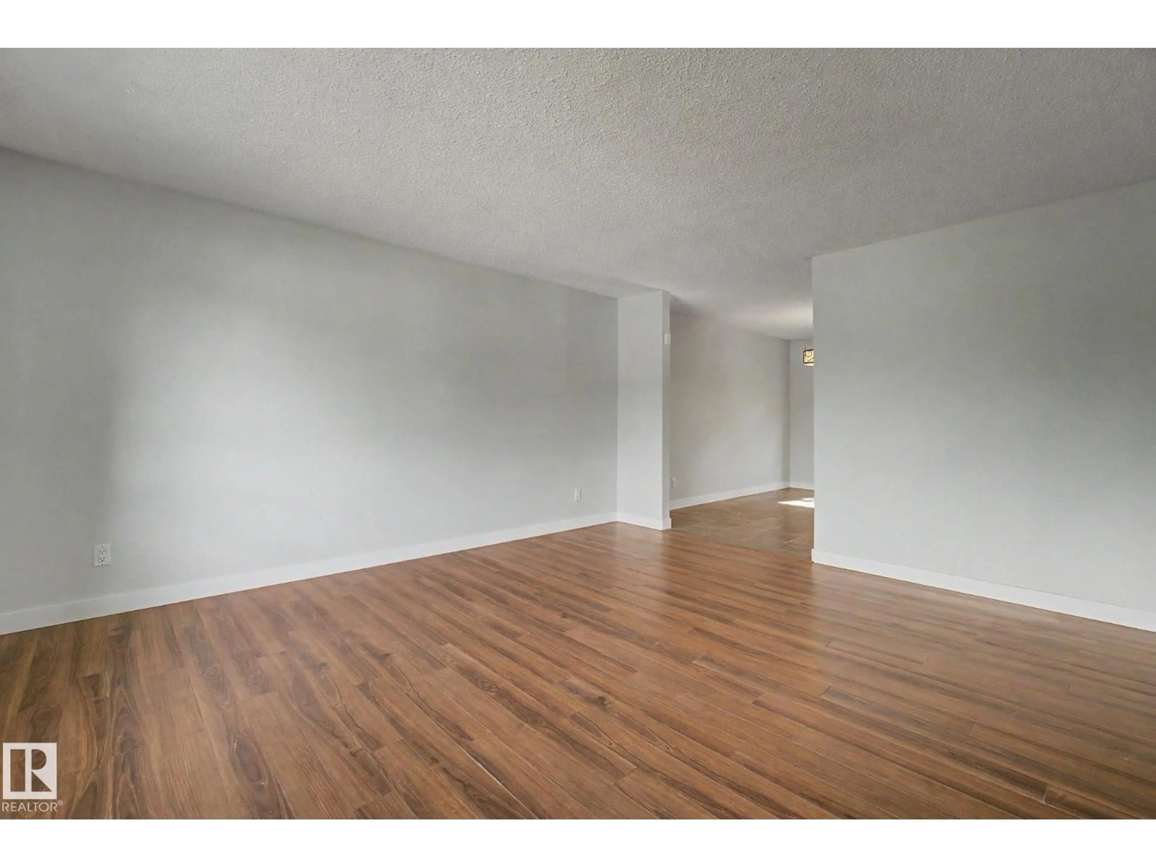 A pic of a room for 1511 75 ST, Edmonton Alberta T6K2S1