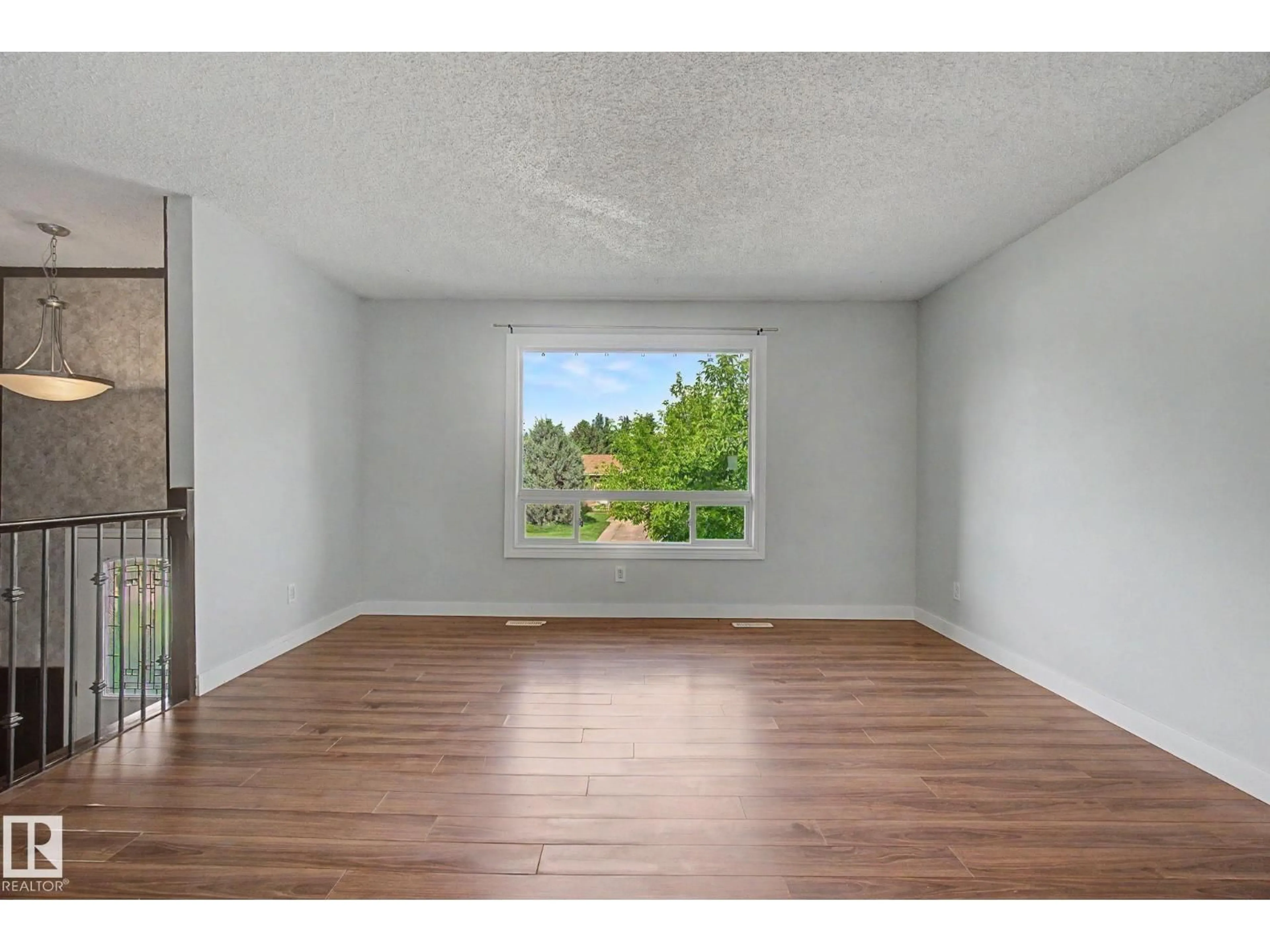 A pic of a room for 1511 75 ST, Edmonton Alberta T6K2S1