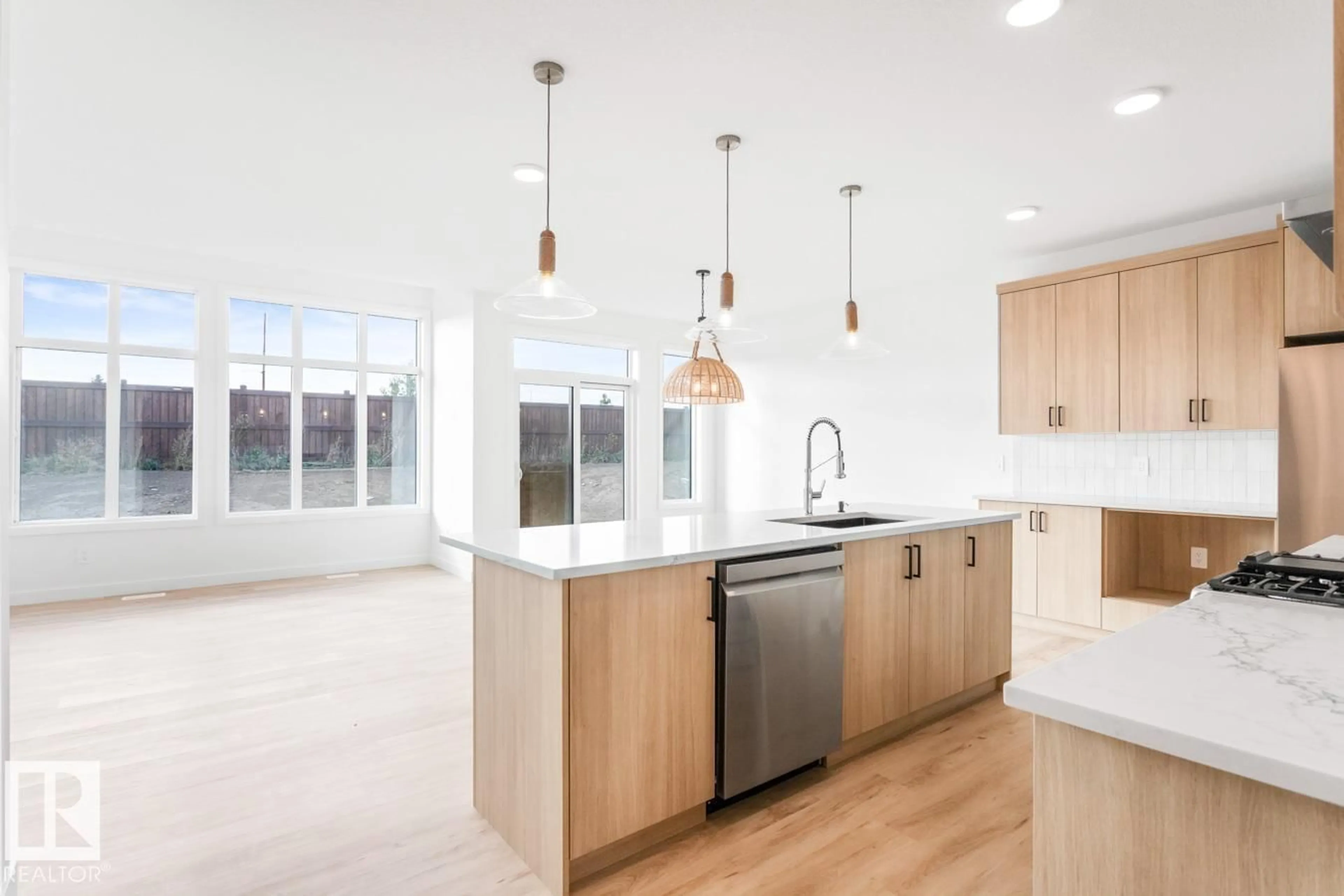 Open concept kitchen, unknown for 125 CUDDIE DR, Sherwood Park Alberta T8H3C8