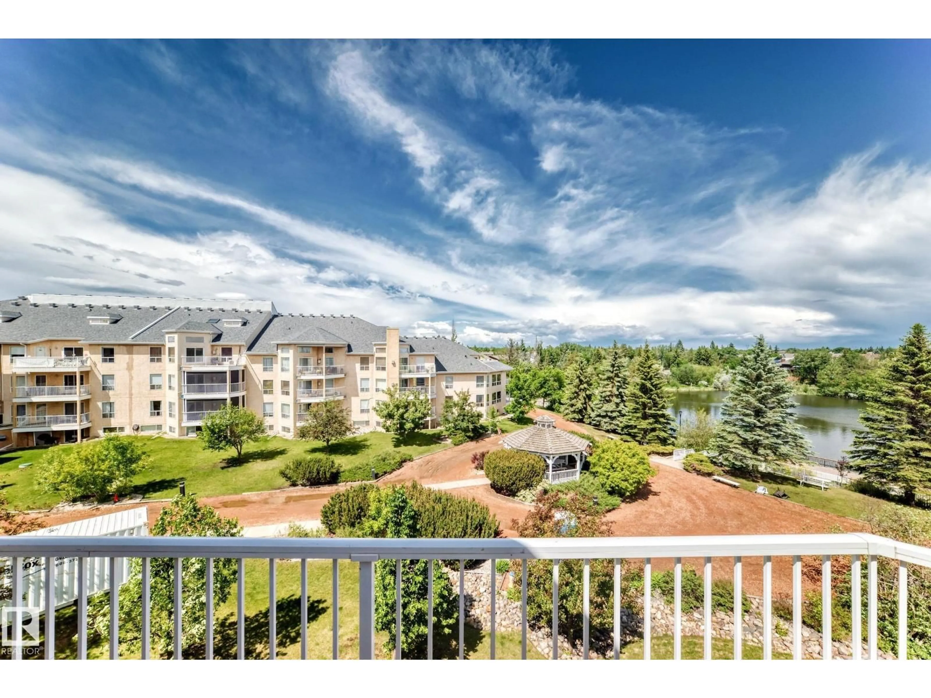 A pic from outside/outdoor area/front of a property/back of a property/a pic from drone, water/lake/river/ocean view for 15499 - 422 CASTLE DOWNS RD, Edmonton Alberta T5X5Y3