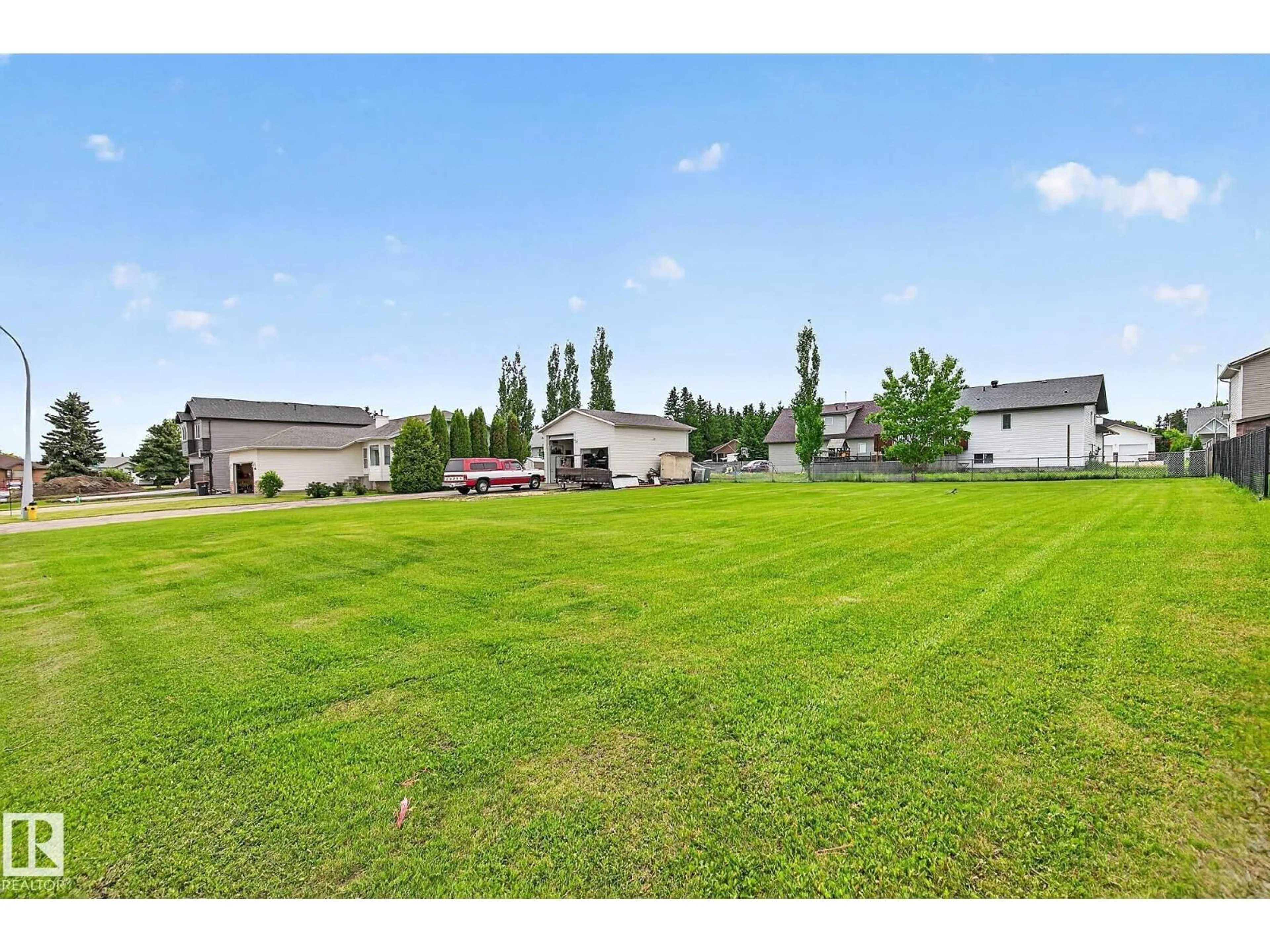 A pic from outside/outdoor area/front of a property/back of a property/a pic from drone, unknown for 4805 53 AV, Thorsby Alberta T0C2P0
