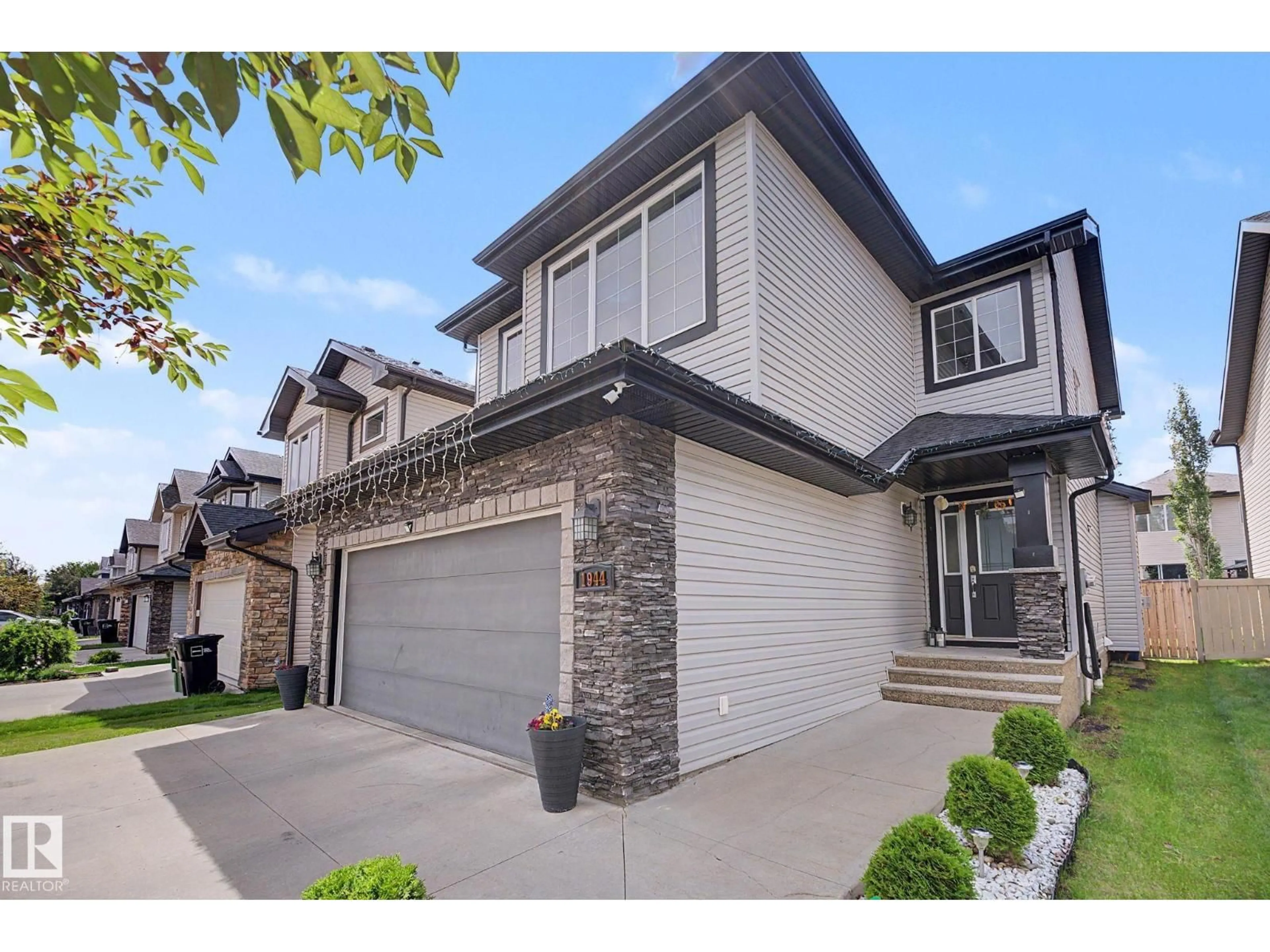 Unknown for 1944 68 ST, Edmonton Alberta T6X0M2