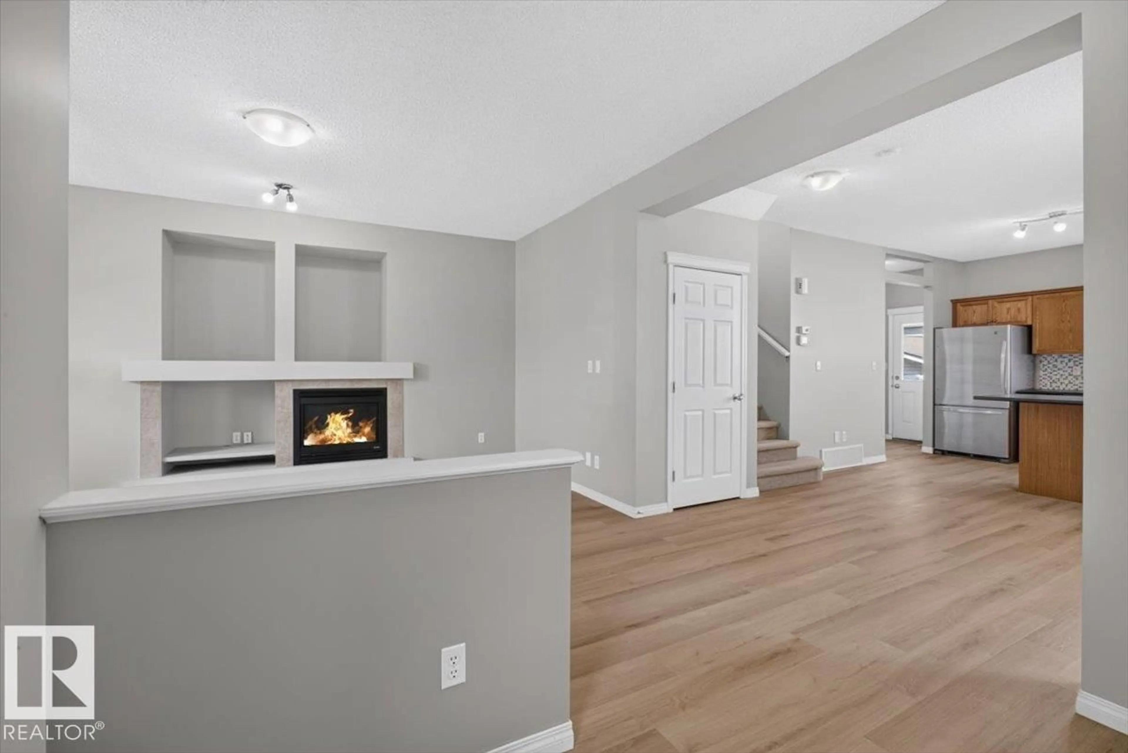 Unknown for 7704 16 AV, Edmonton Alberta T6X1M2
