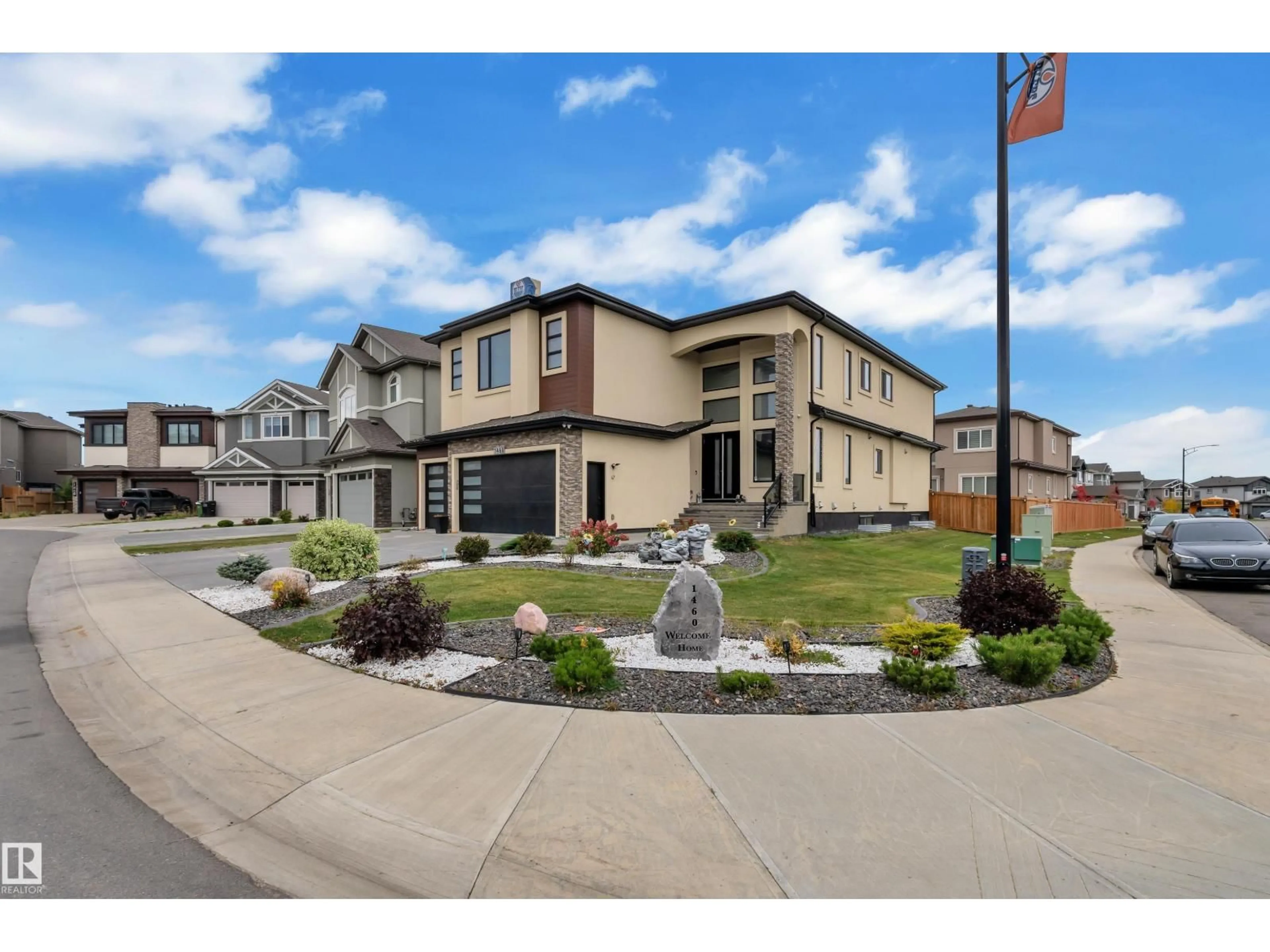 Unknown for NW - 1460 25 ST, Edmonton Alberta T6T2K7