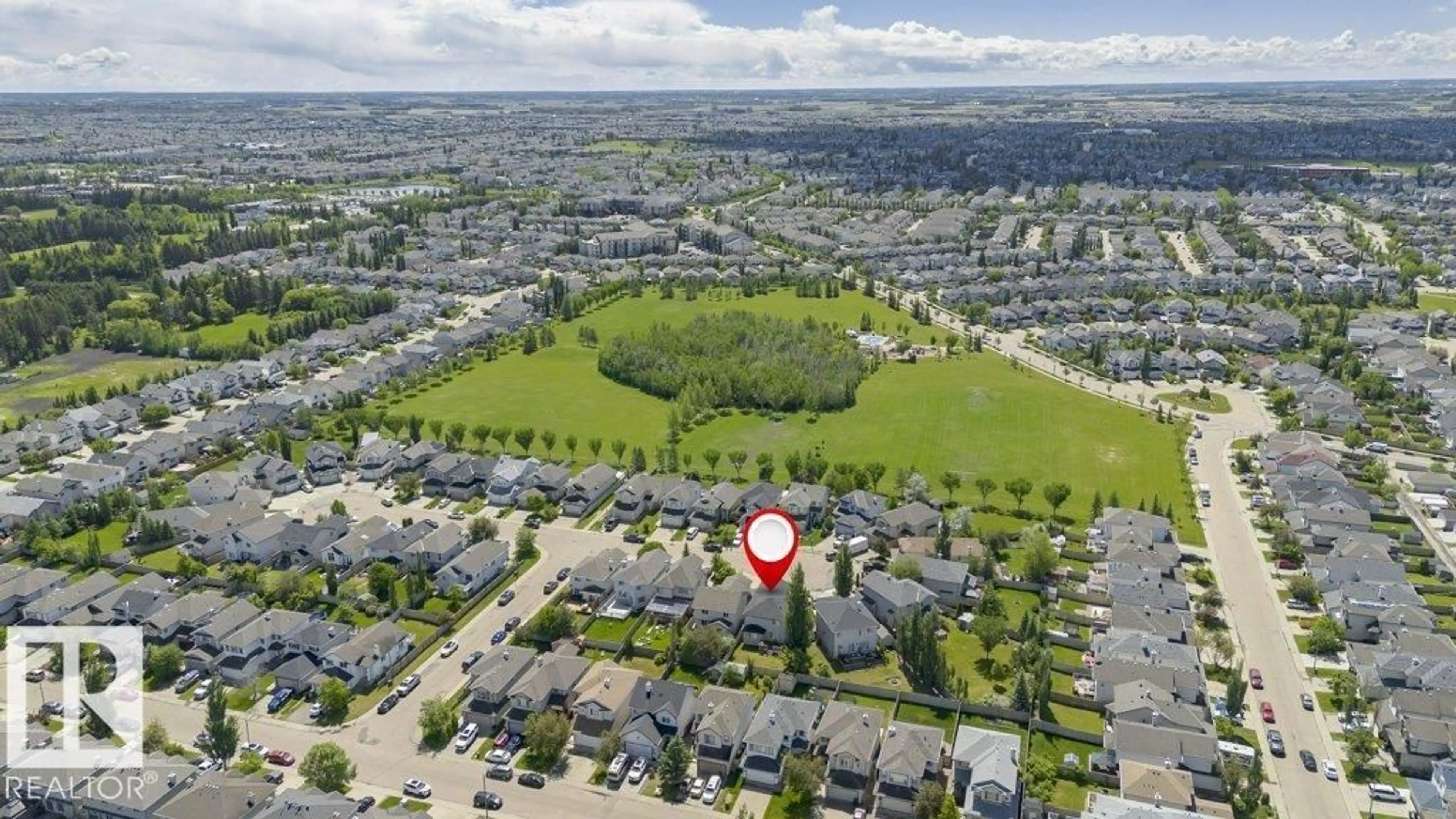 A pic from outside/outdoor area/front of a property/back of a property/a pic from drone, street for 8018 3 AV SW, Edmonton Alberta T6X1K6