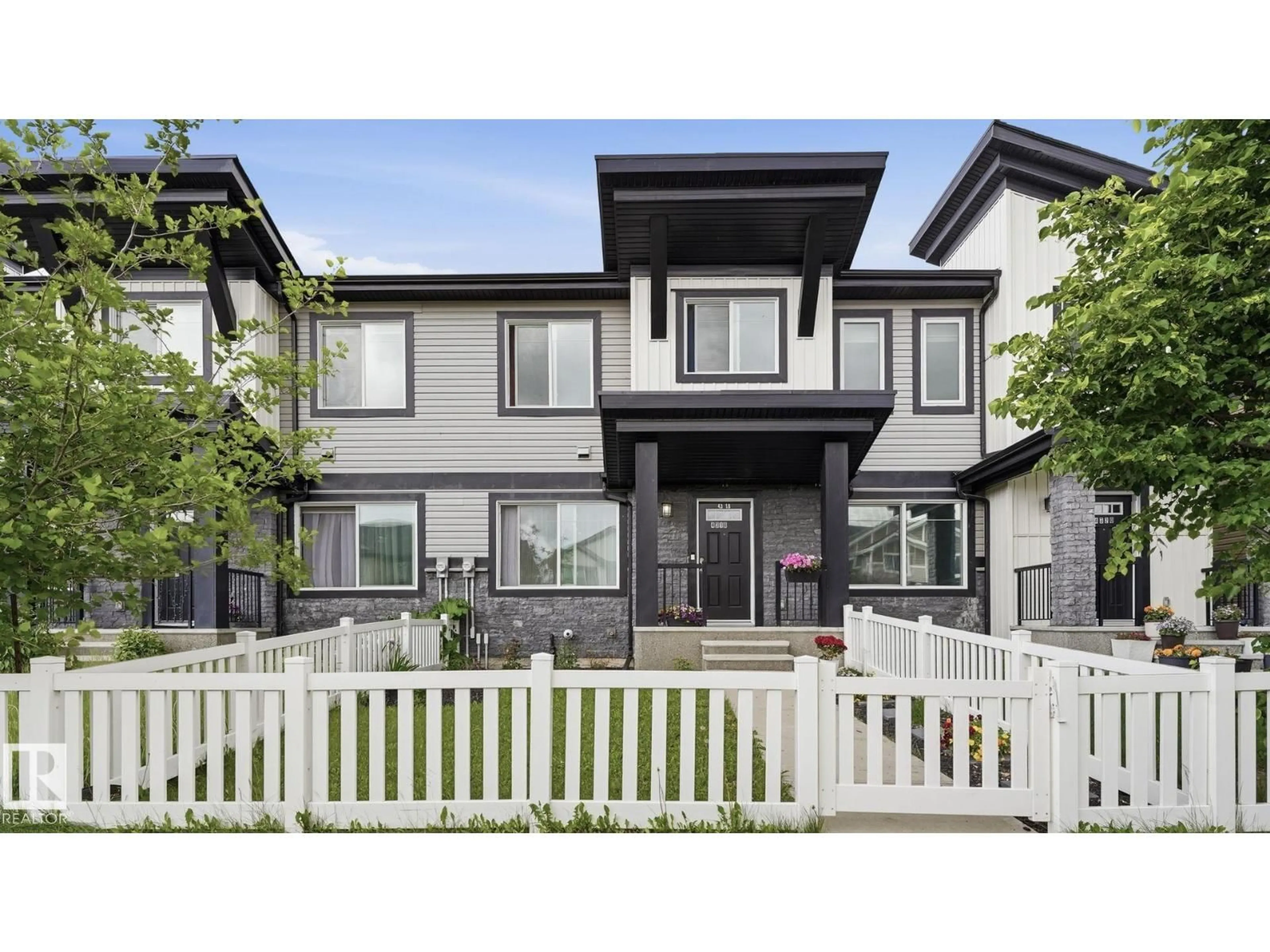 Home with vinyl exterior material, street for SW - 4318 ANNETT CM, Edmonton Alberta T6W2V5