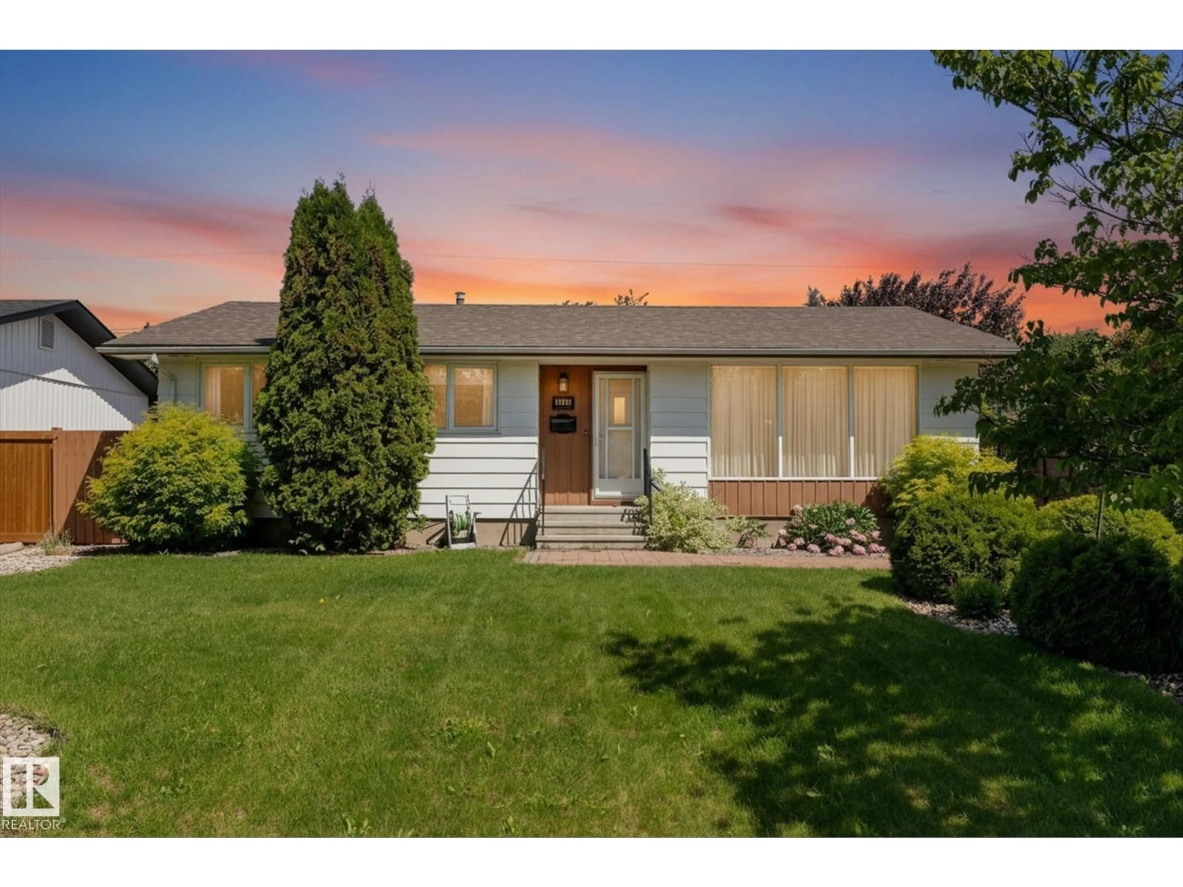 Home with vinyl exterior material, street for 15112 76A AV, Edmonton Alberta T5R3A6