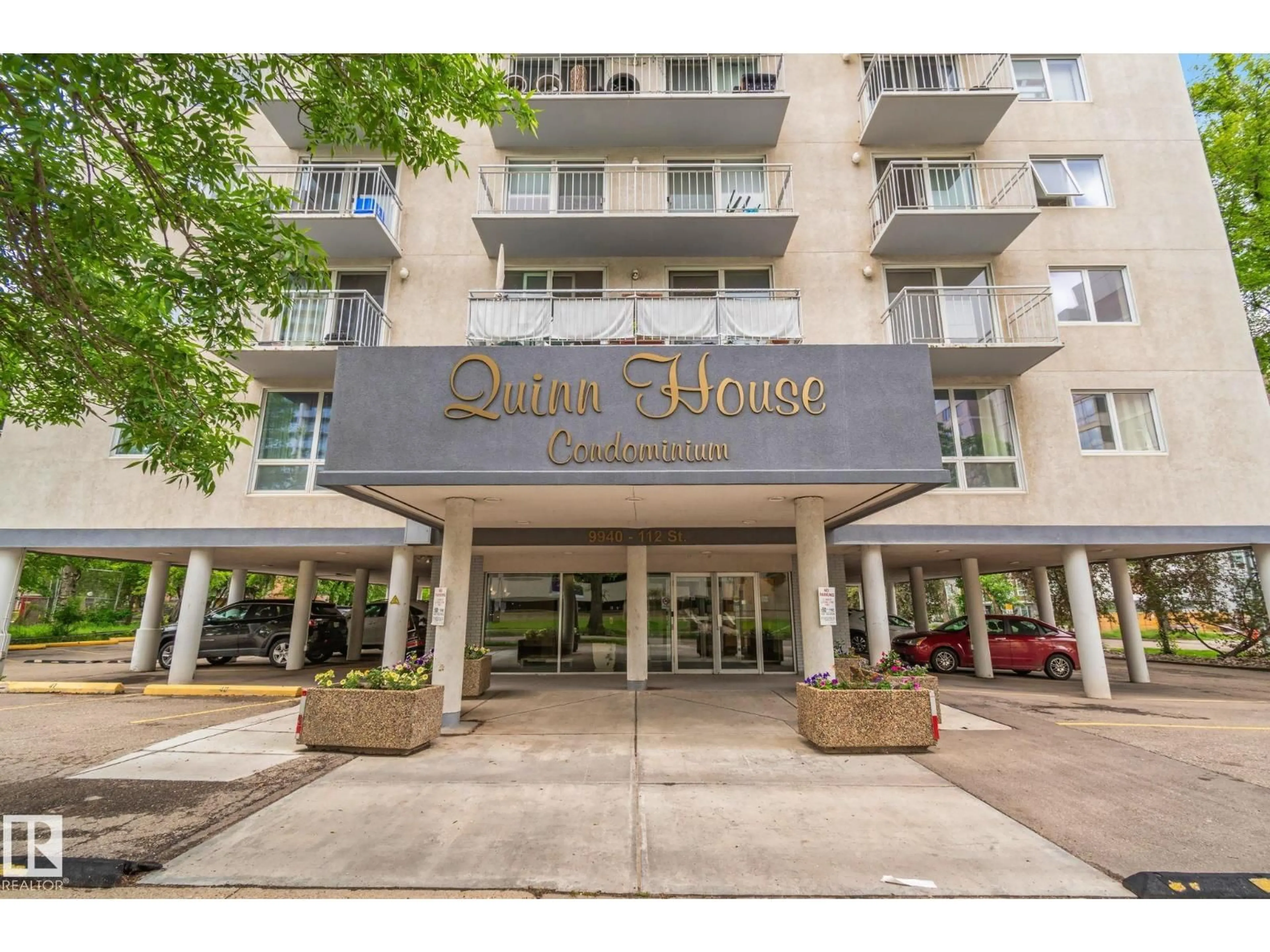 Indoor foyer for 205 - 9940 112 ST NW, Edmonton Alberta T5K1L8