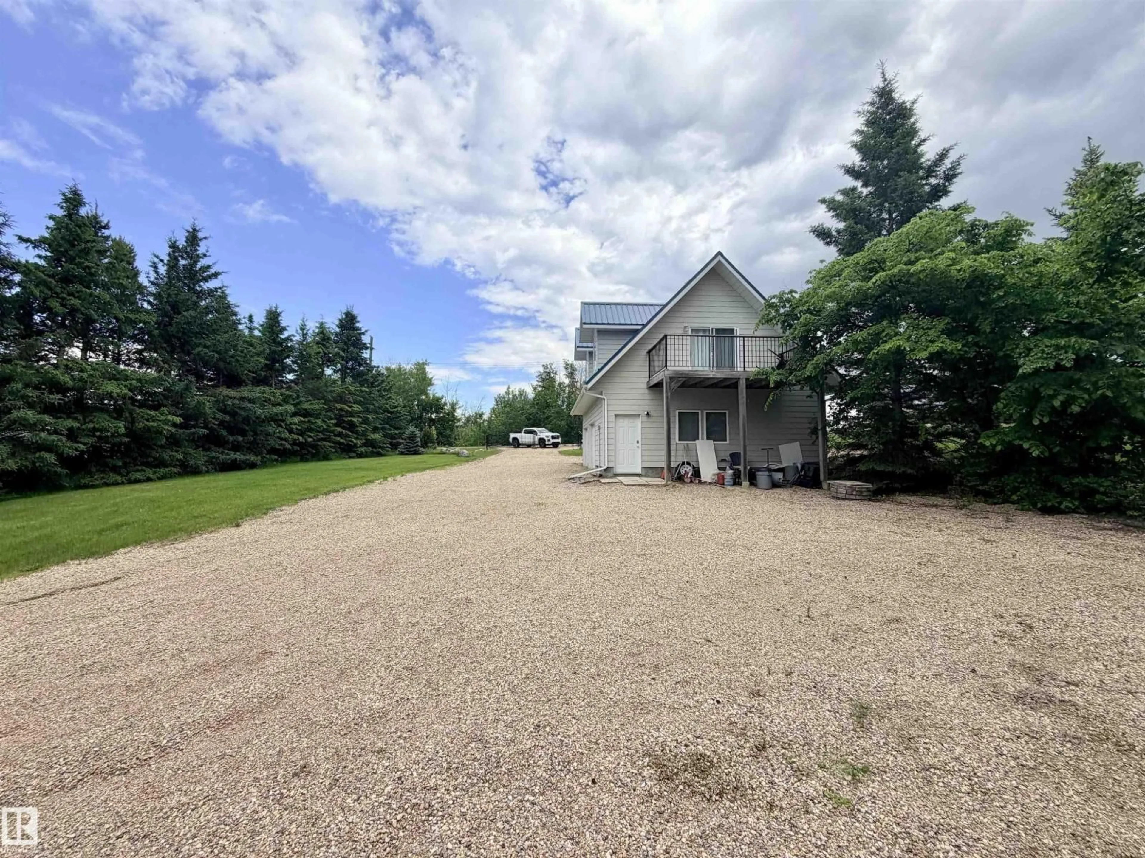 A pic from outside/outdoor area/front of a property/back of a property/a pic from drone, unknown for 111 - 219 RNG ROAD, Rural St. Paul County Alberta T0A2G0