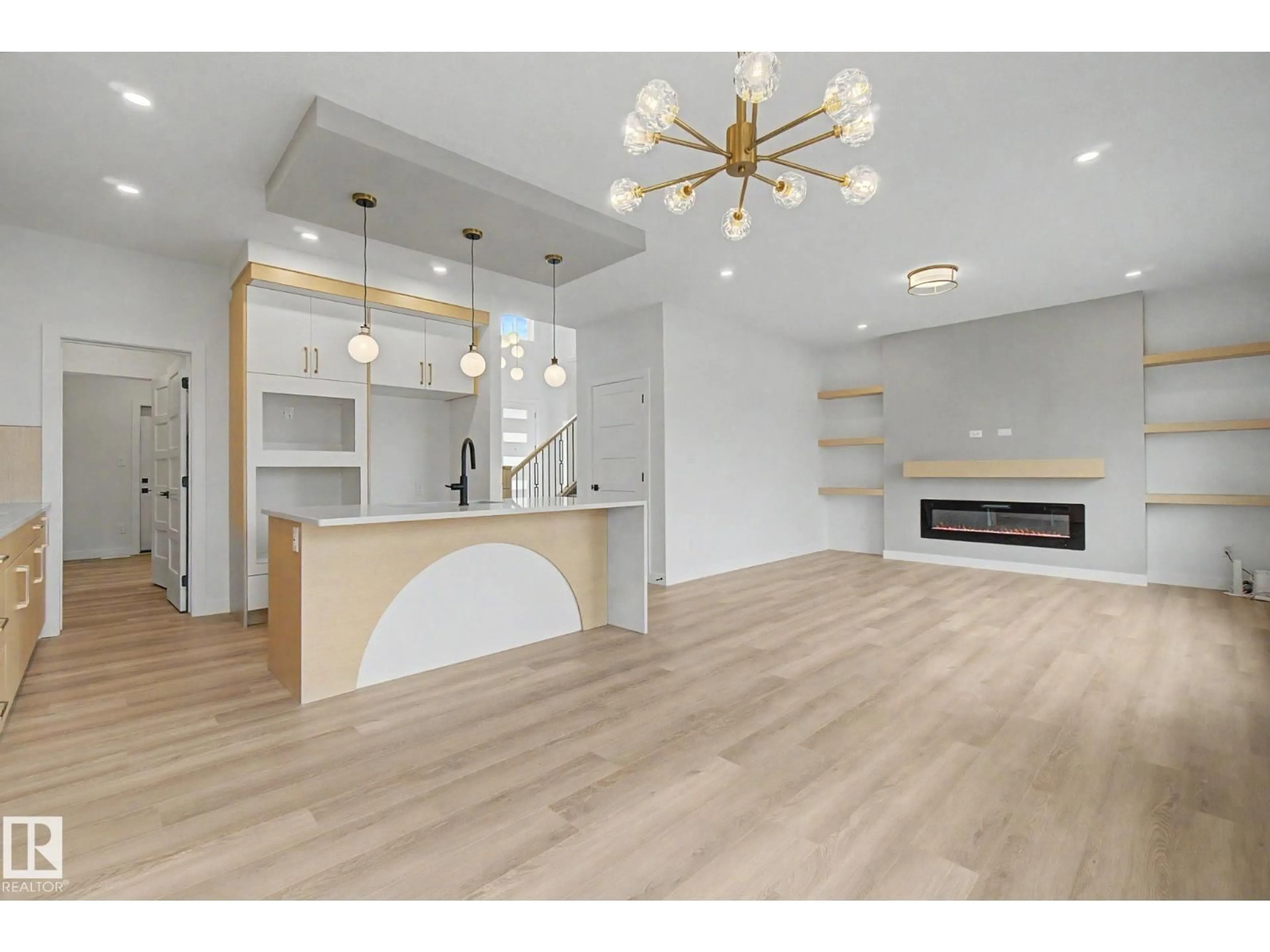 Open concept kitchen, wood/laminate floor for 2 WILLOW HEIGHTS DR, Stony Plain Alberta T7Z2J9