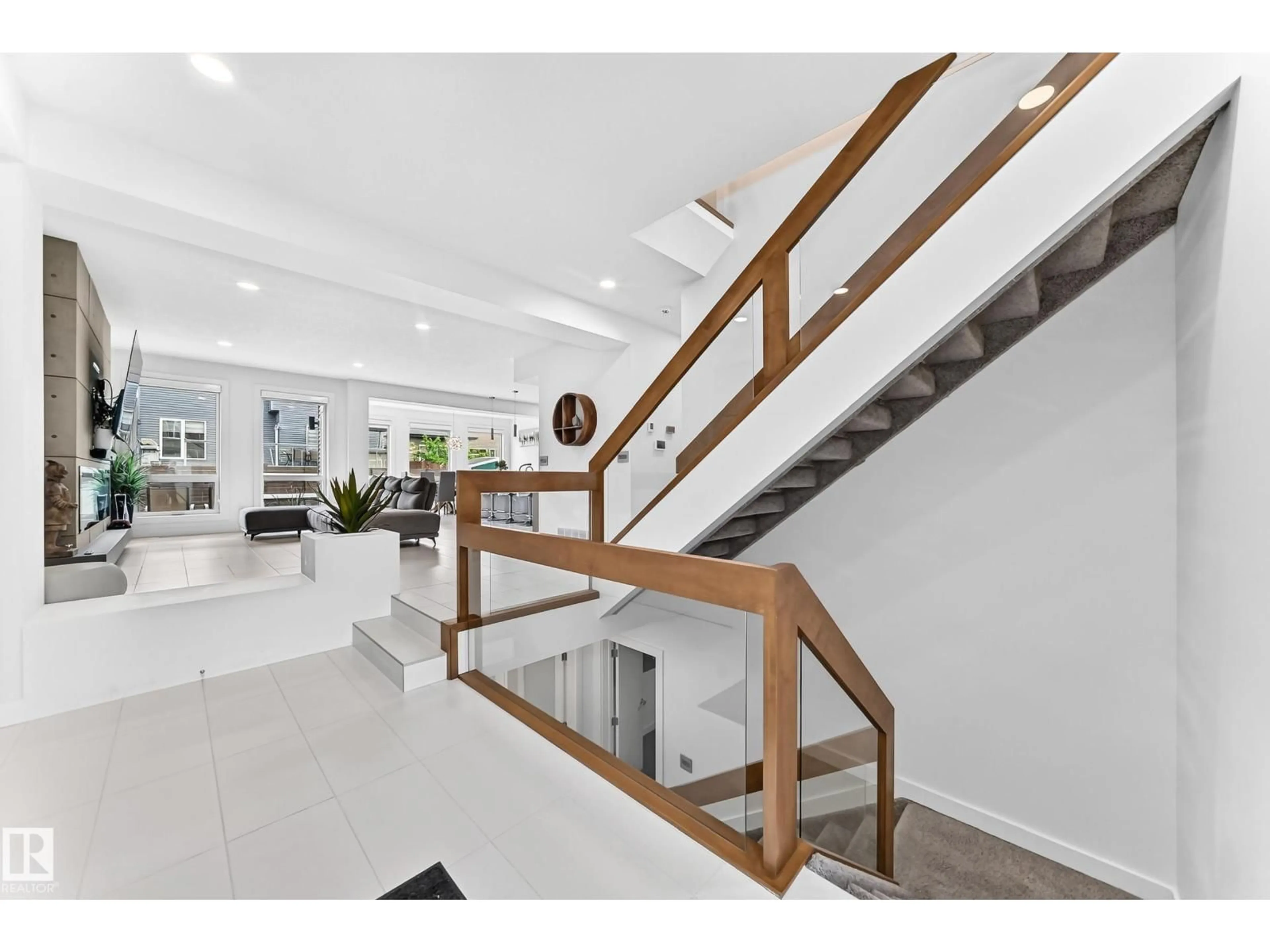 Indoor foyer for 793 WINDERMERE WD, Edmonton Alberta T6W3G5