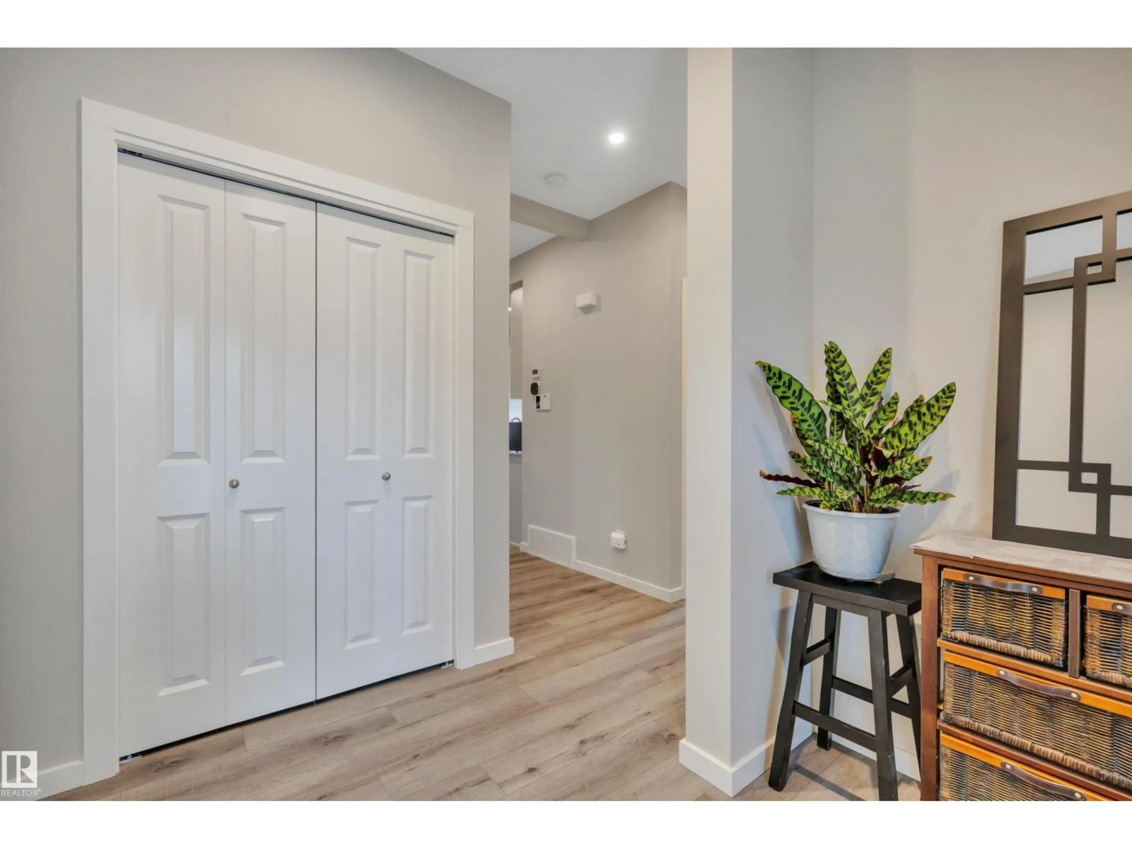 Indoor entryway for 157 LARCH CR, Leduc Alberta T9E1N3