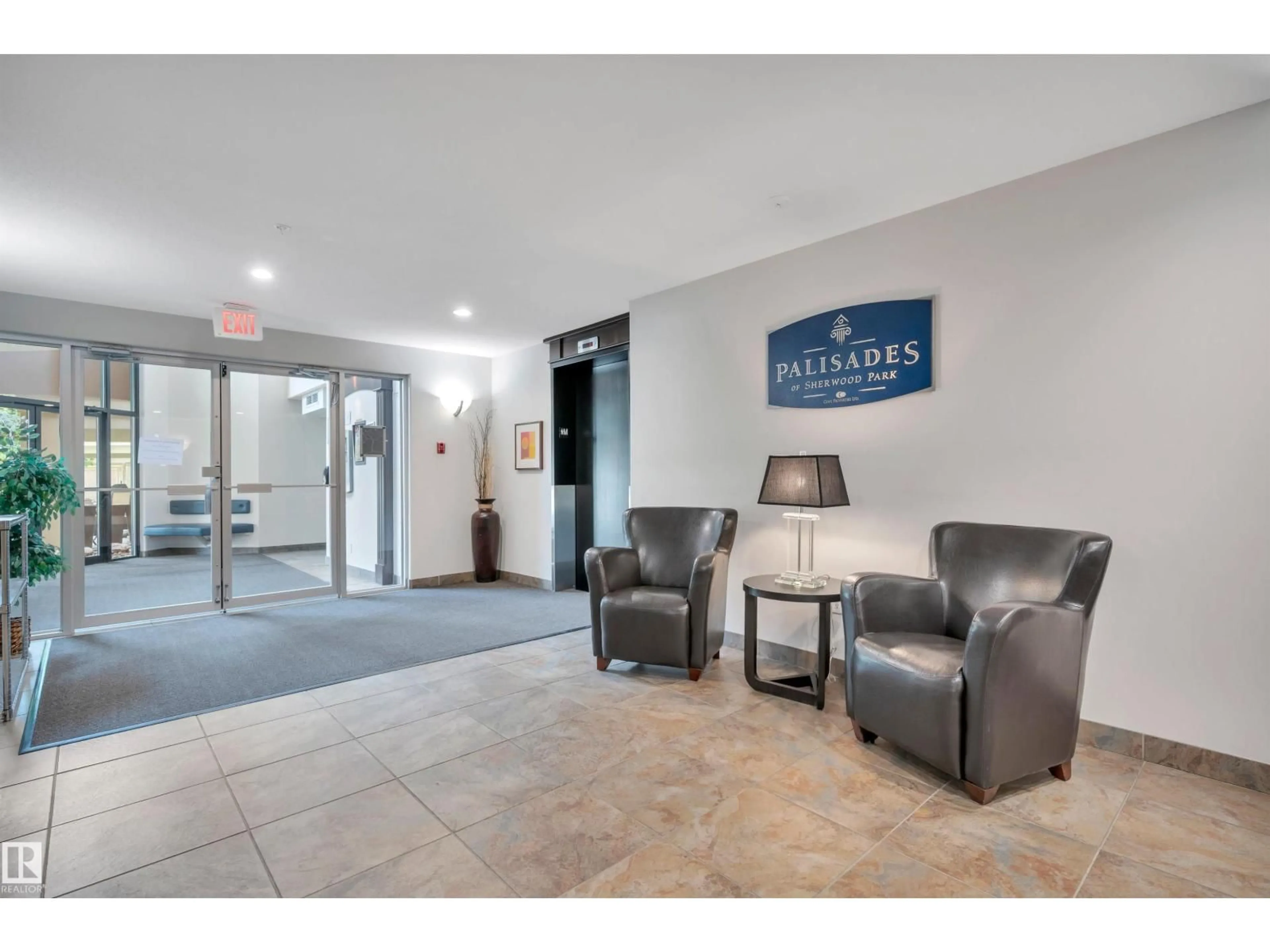 Indoor foyer for #221 - 300 PALISADES WY, Sherwood Park Alberta T8H2T9