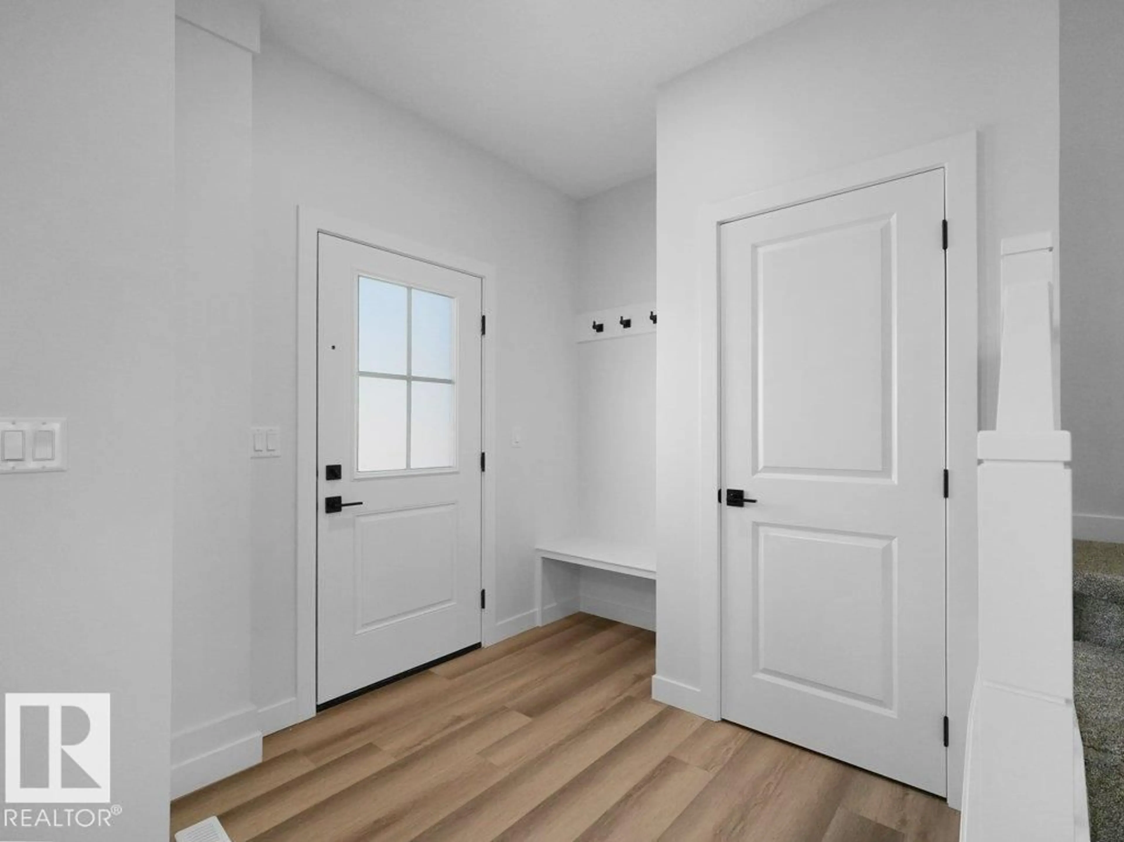 Indoor entryway for NW - 18723 130 ST, Edmonton Alberta T6V0P2