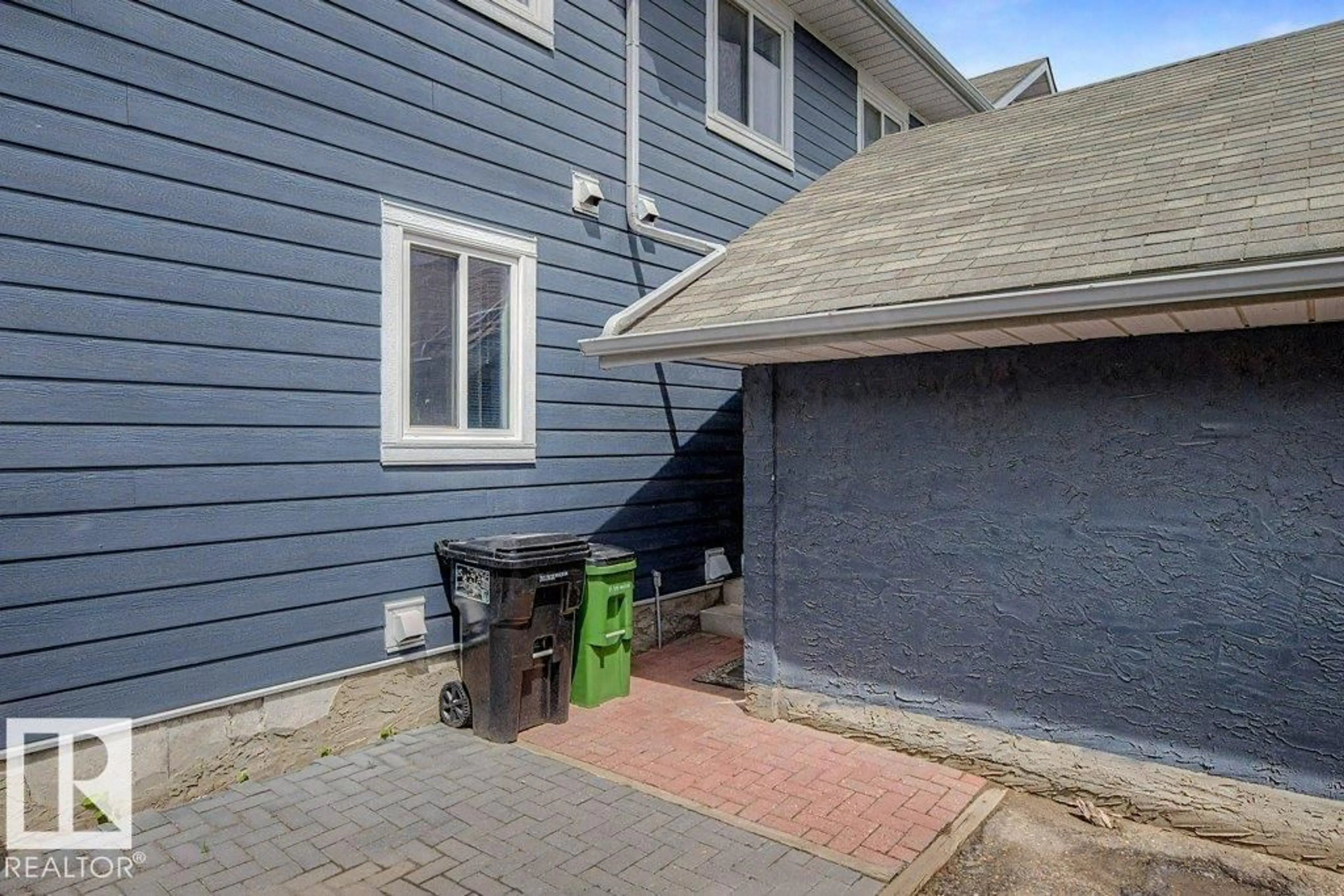 Unknown for 30 14803 34 ST NW, Edmonton Alberta T5Y2L3