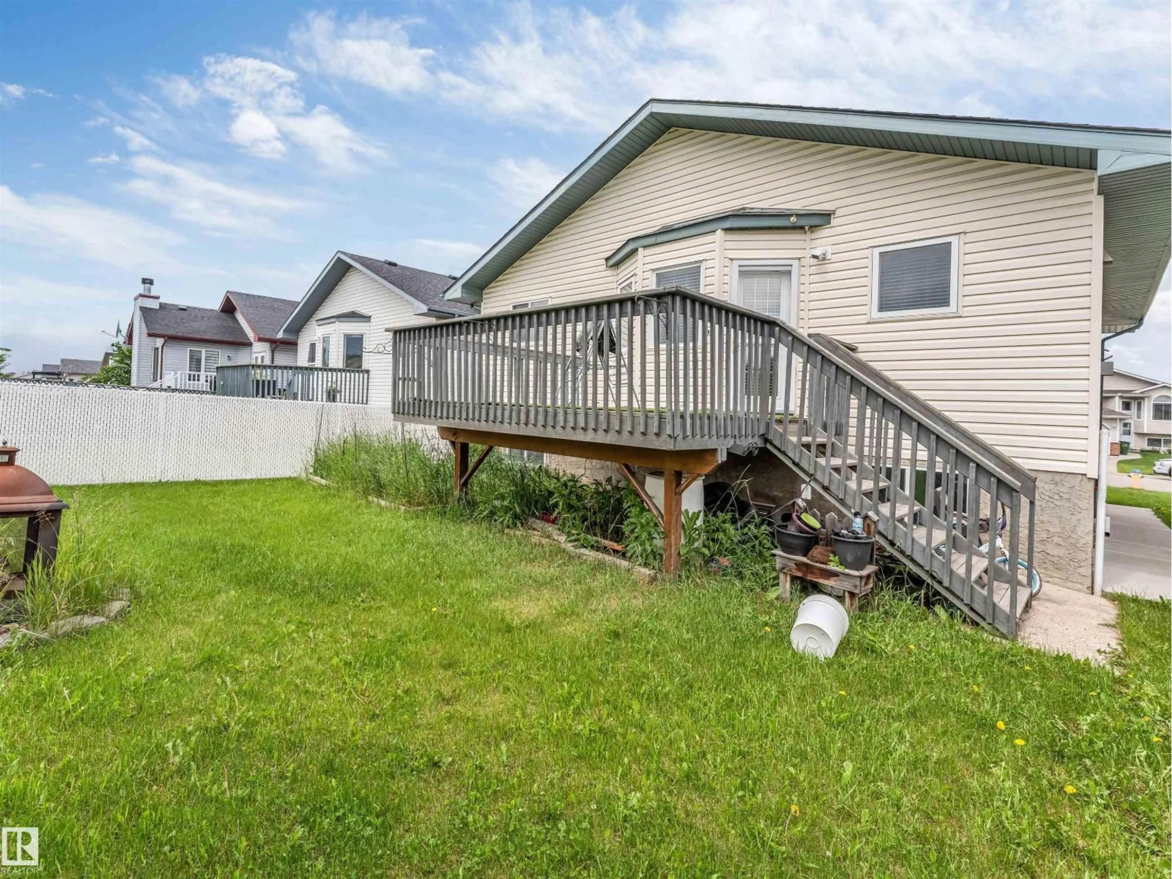 Patio, unknown for 6719 164 AVE, Edmonton Alberta T5Z3M4