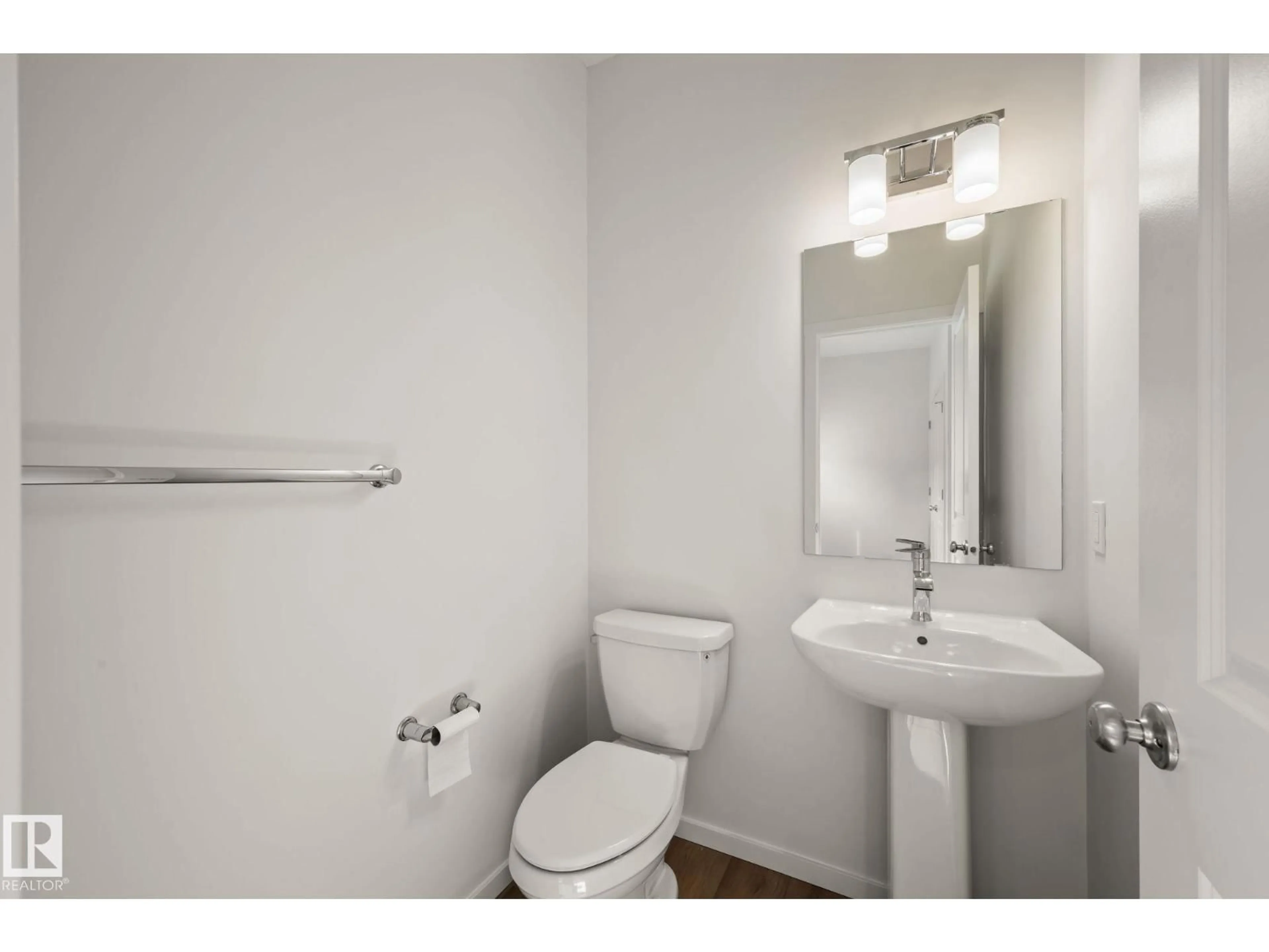 Standard bathroom, unknown for 138 CHAPPELLE DR, Edmonton Alberta T6W1A7