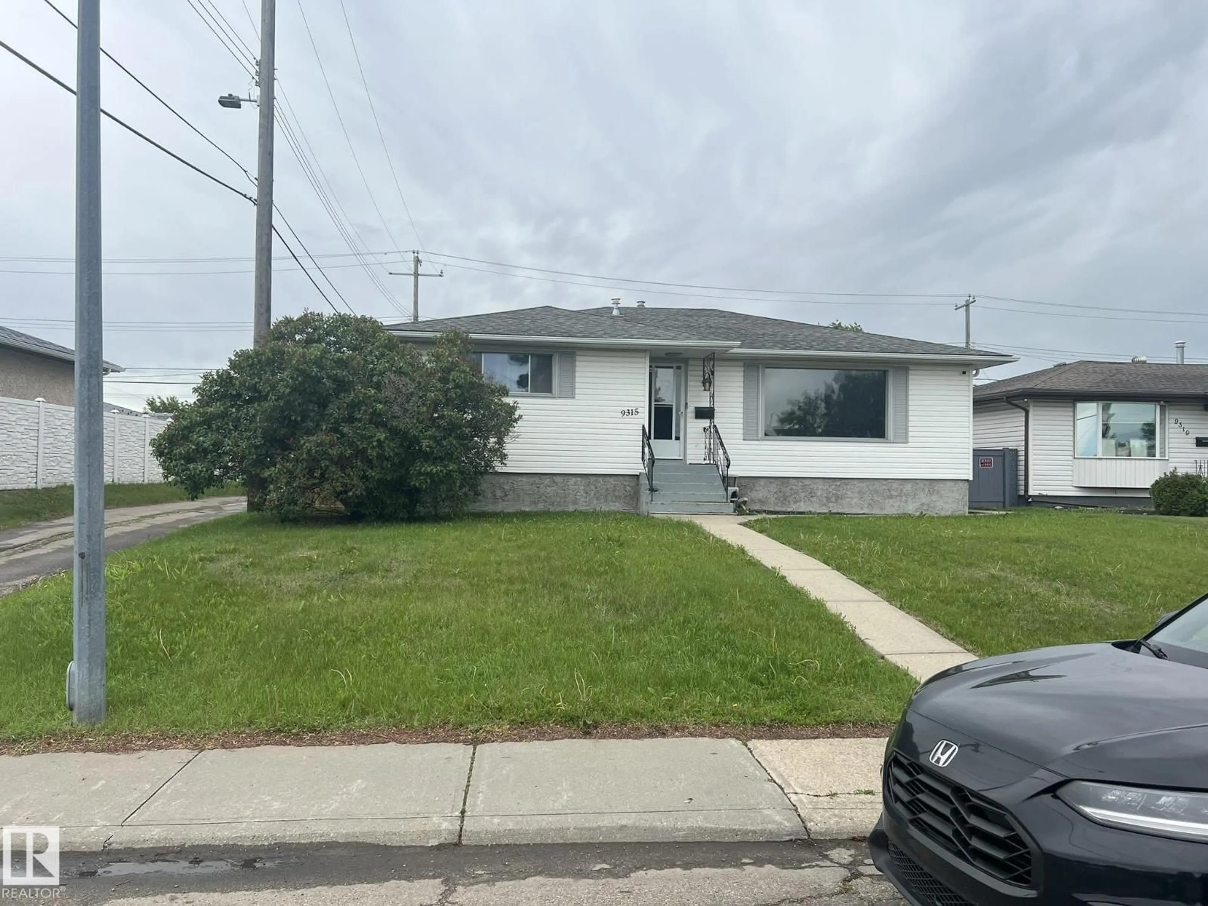Unknown for 9315 132A AV, Edmonton Alberta T5E1B4
