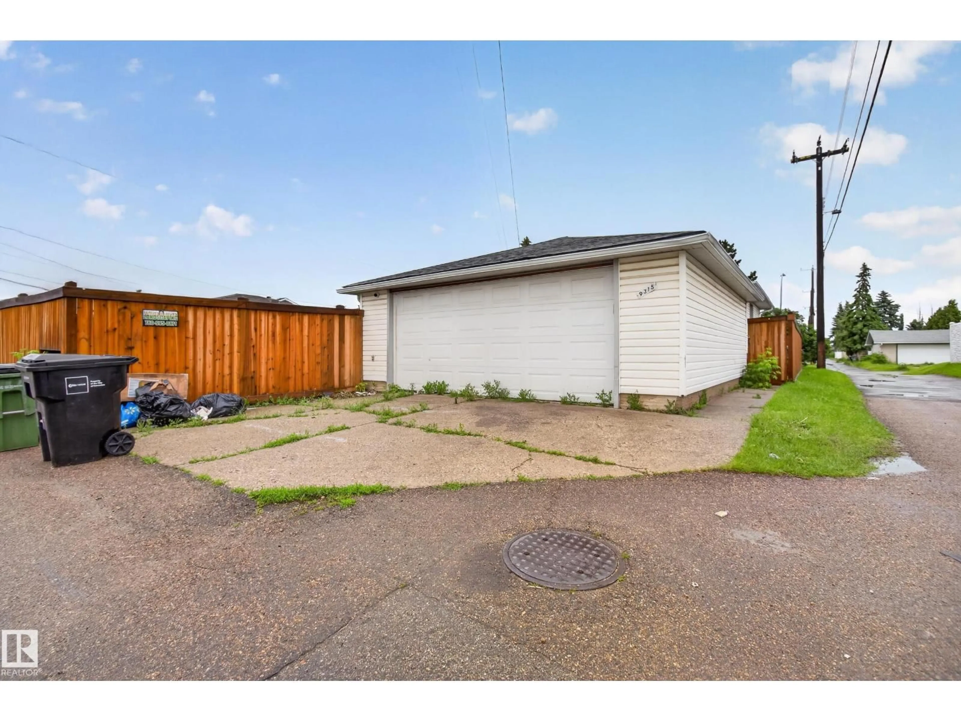 Unknown for 9315 132A AV, Edmonton Alberta T5E1B4