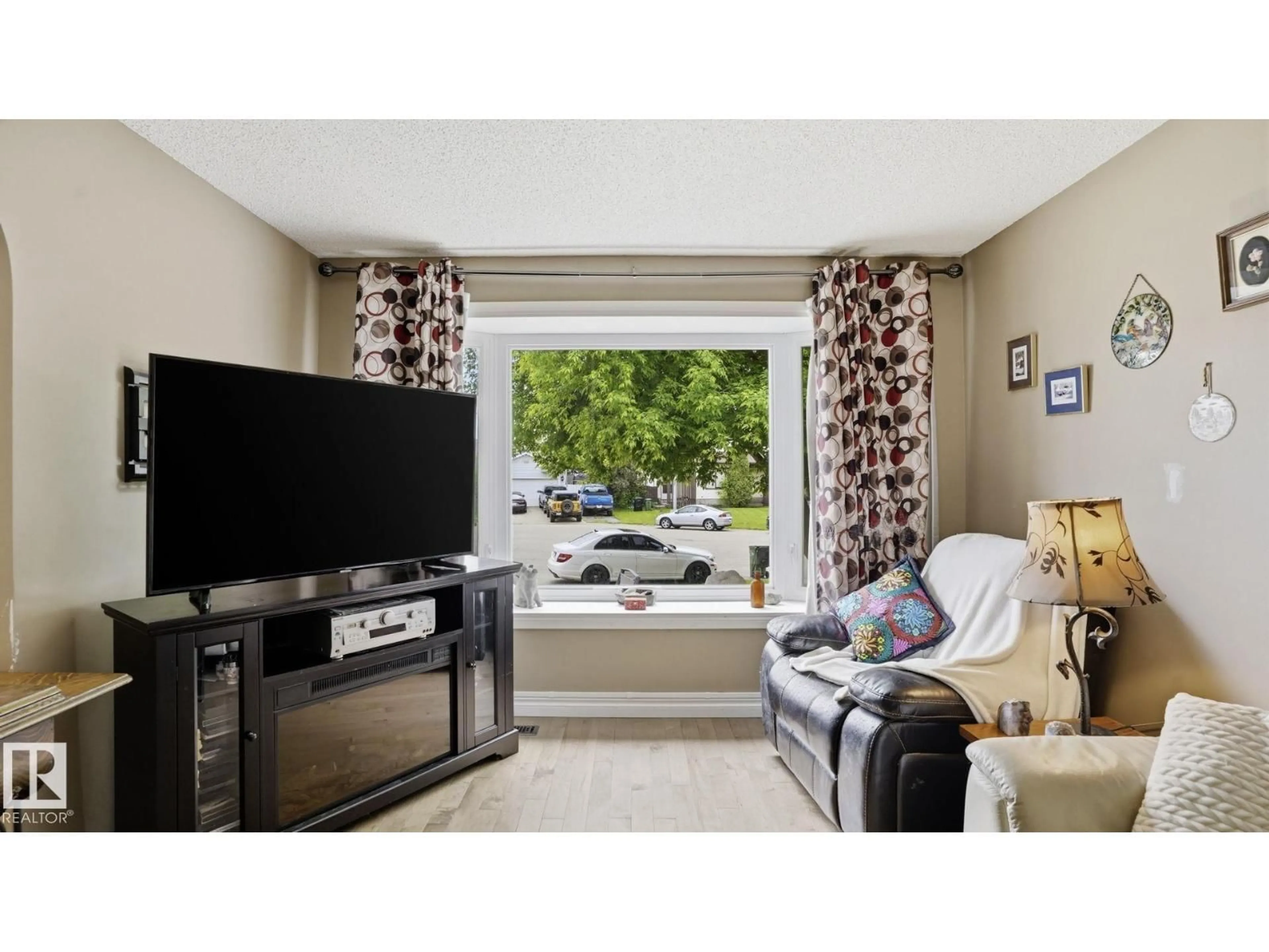 Living room with furniture, unknown for 1827 36 ST, Edmonton Alberta T6L3M9