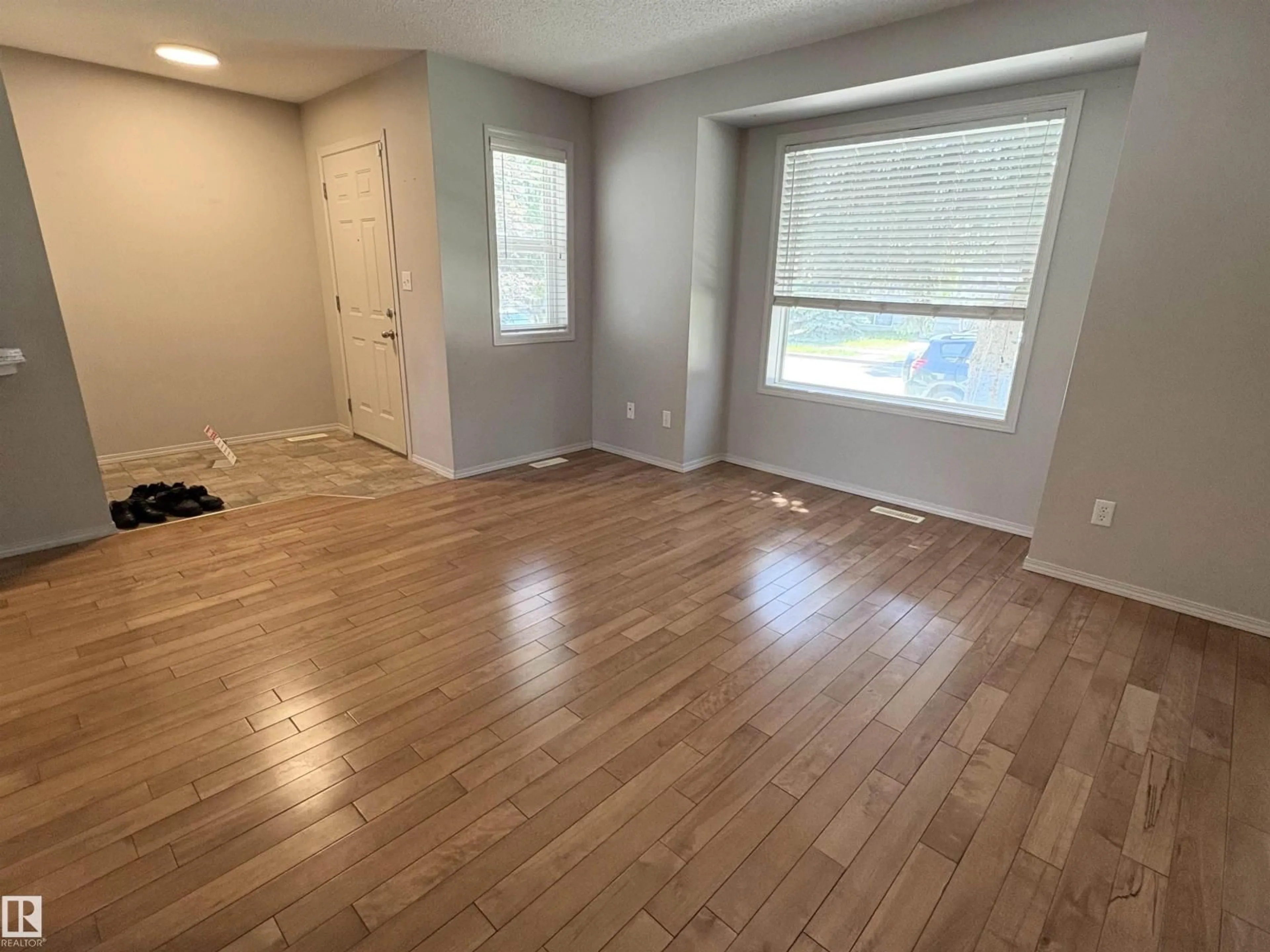 A pic of a room for 21354 87A AV, Edmonton Alberta T5T6T8