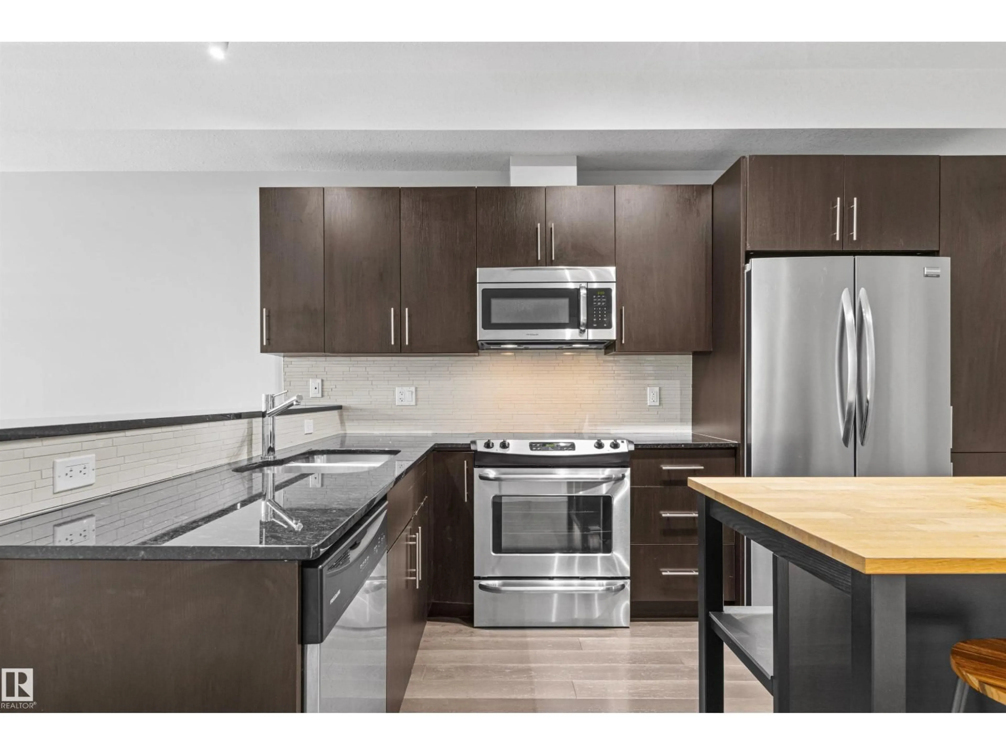 Standard kitchen, unknown for #318 - 10811 72 AV, Edmonton Alberta T6E1A4