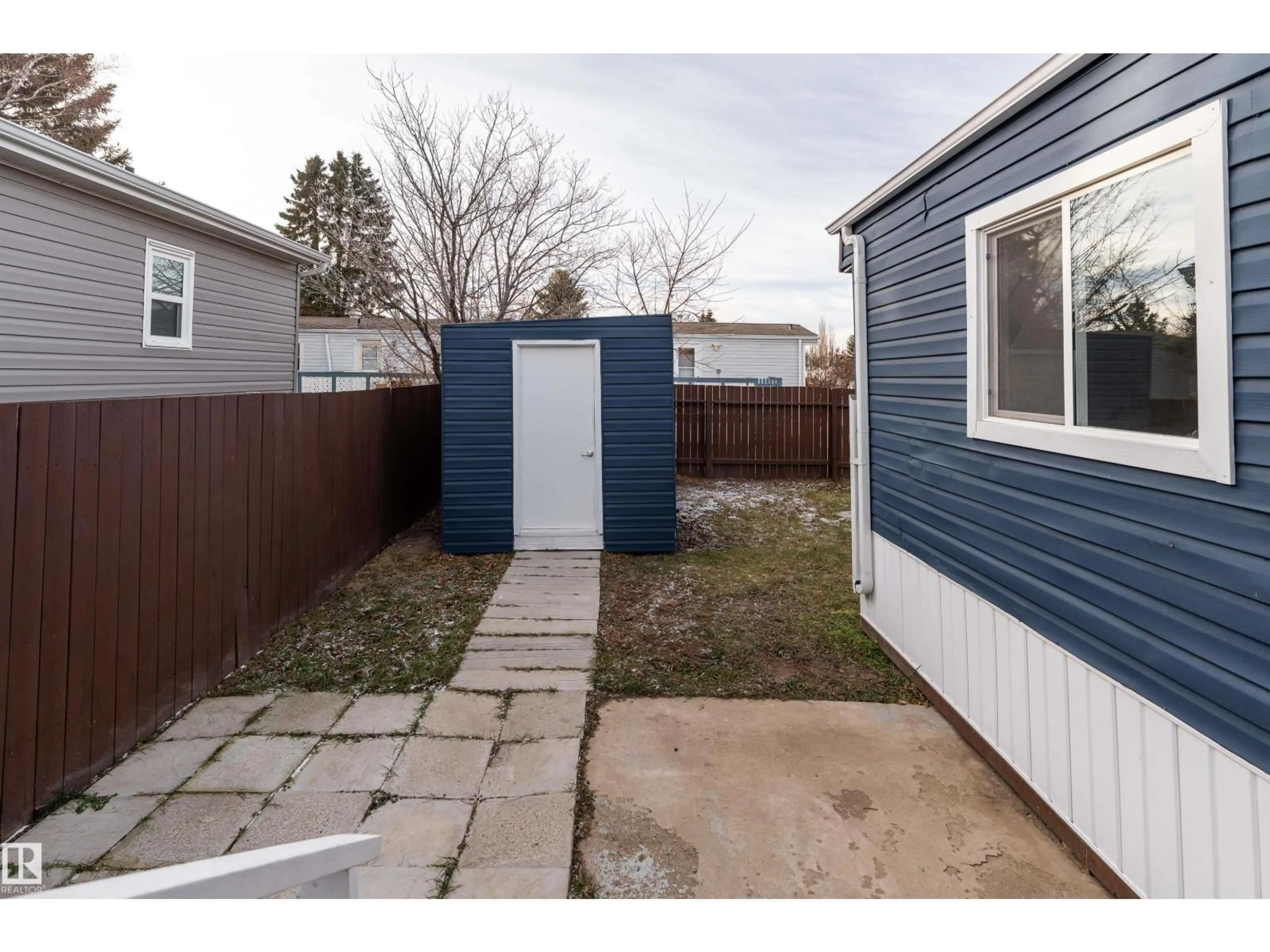 Shed for NW - 2001 WEST VIEW GR, Edmonton Alberta T5S1T6