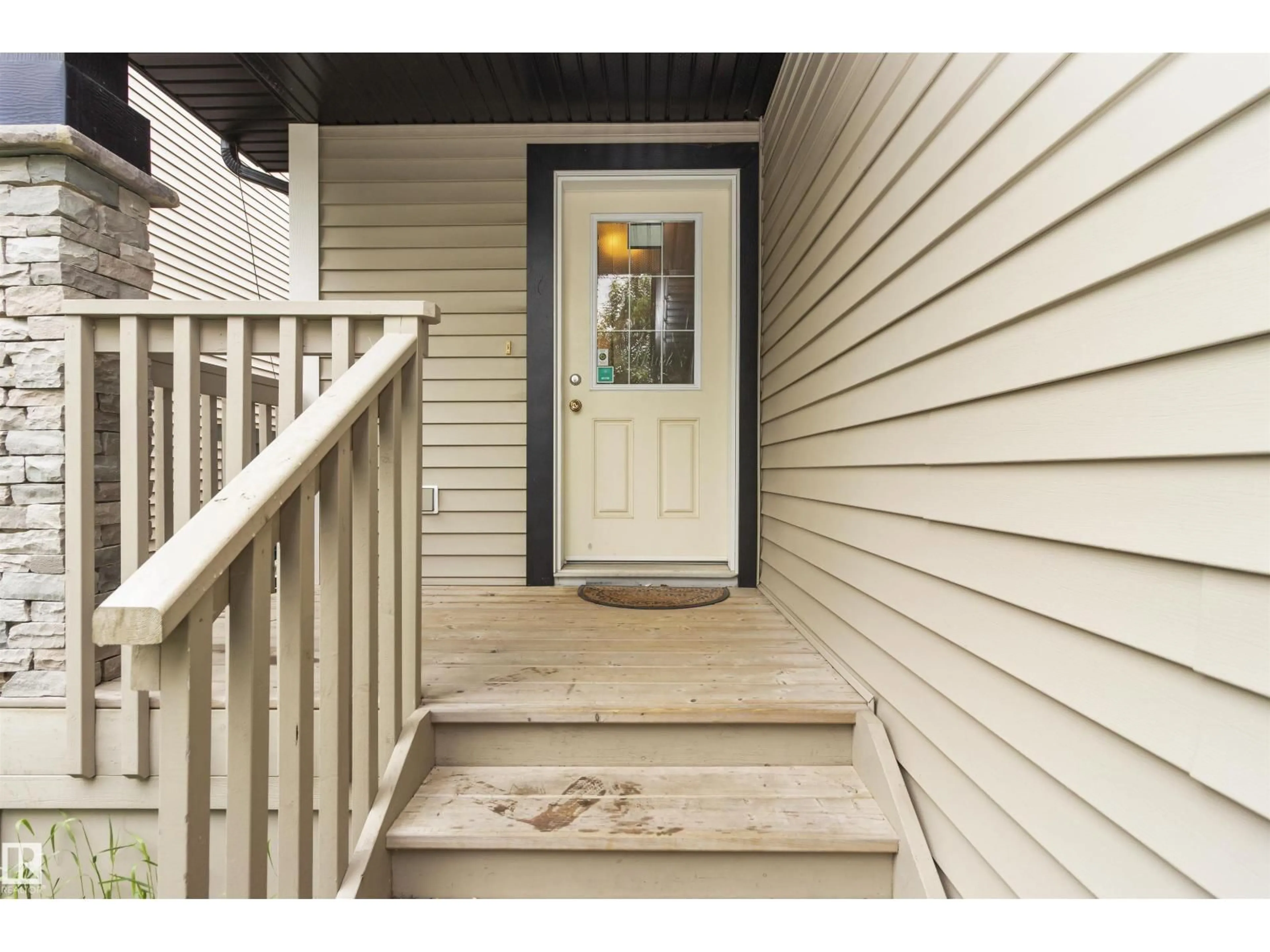 Indoor entryway for NW - 17205 73 ST, Edmonton Alberta T5Z0K7